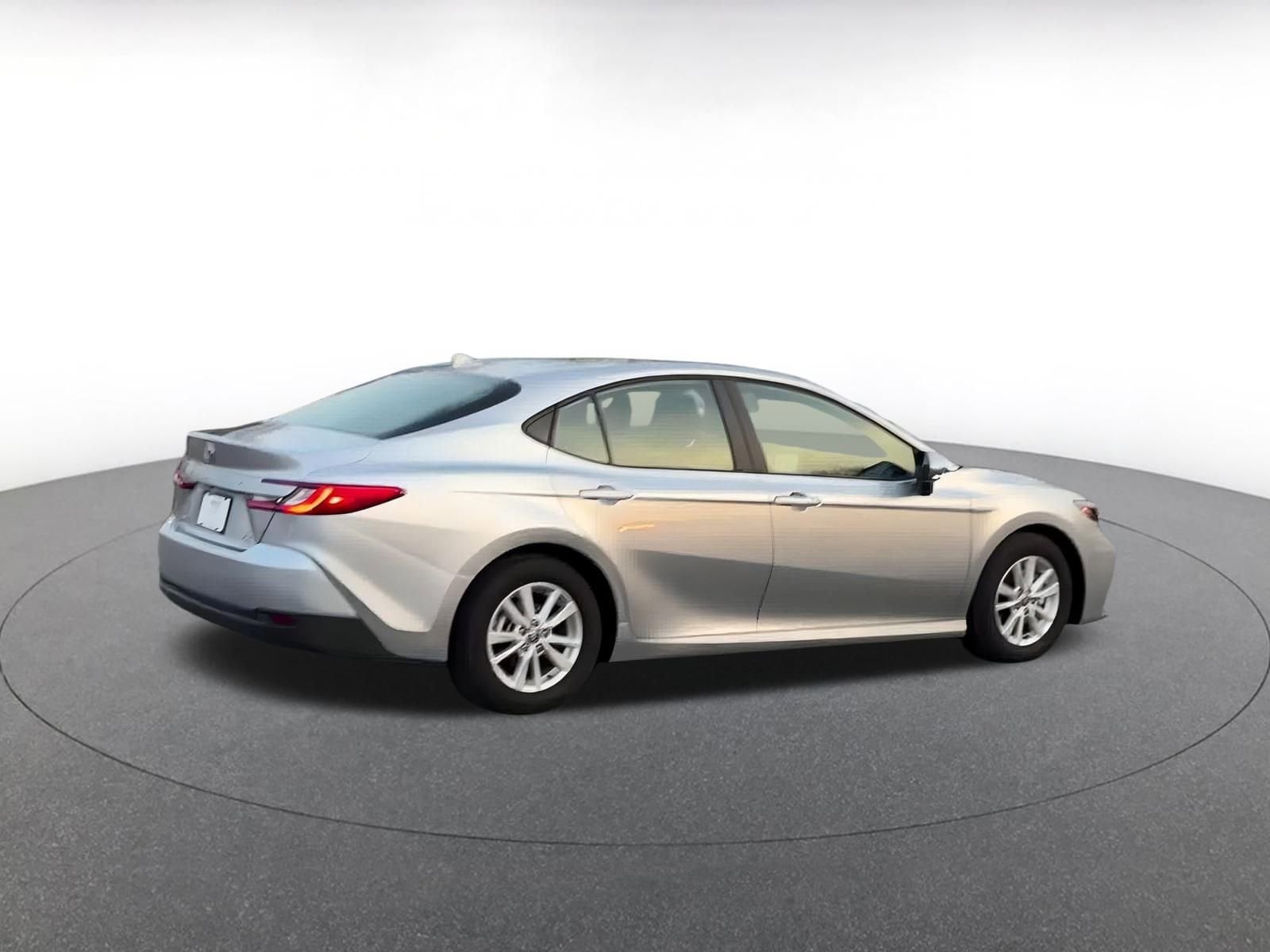 Thumbnail: 2025 Toyota Camry - 15