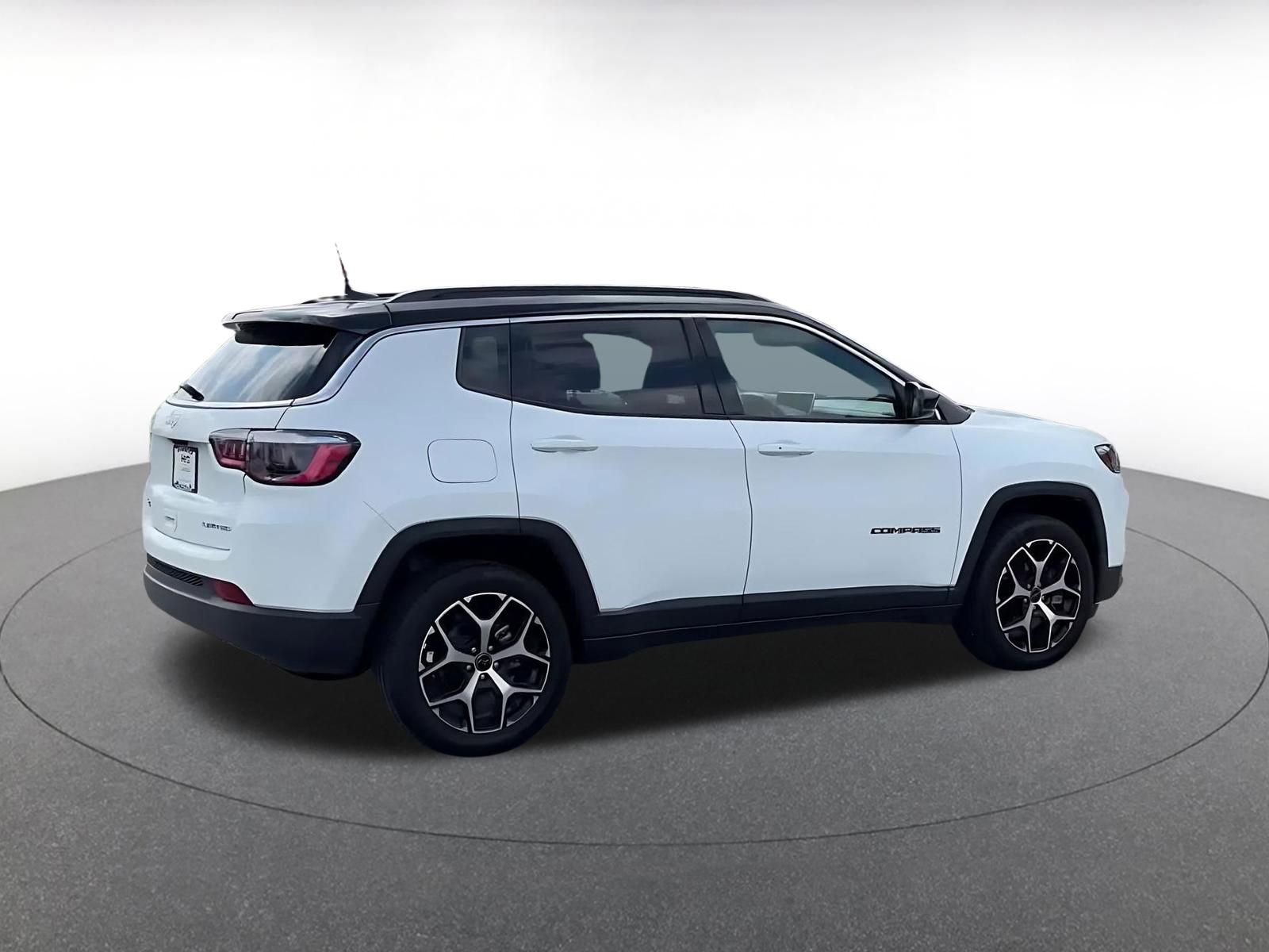 Thumbnail: 2025 Jeep Compass - 15
