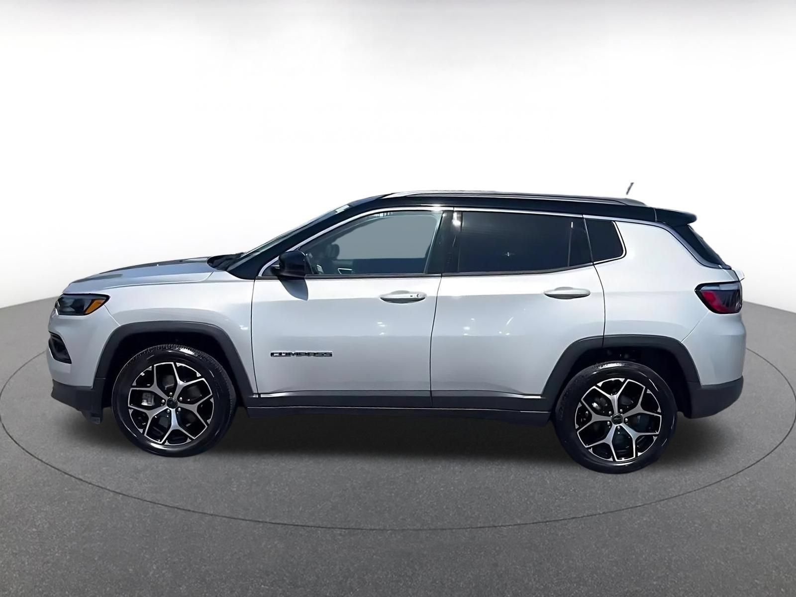 Thumbnail: 2025 Jeep Compass - 8