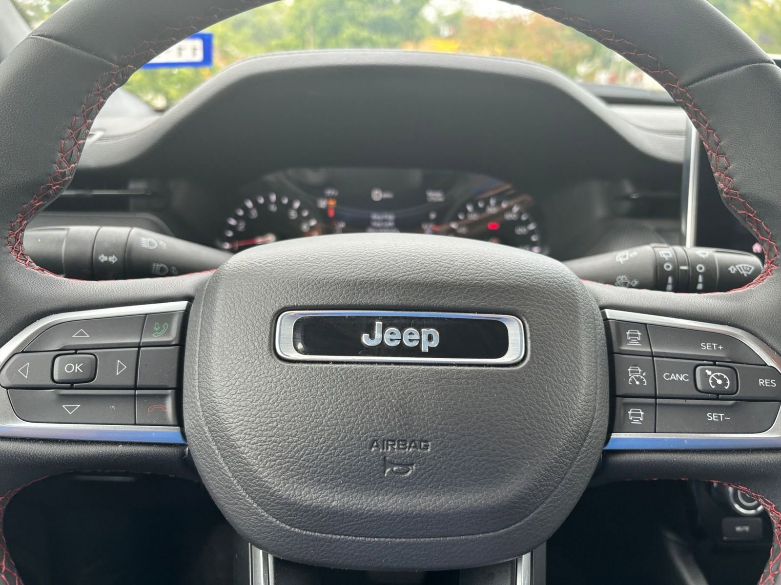 Thumbnail: 2025 Jeep Compass - 27
