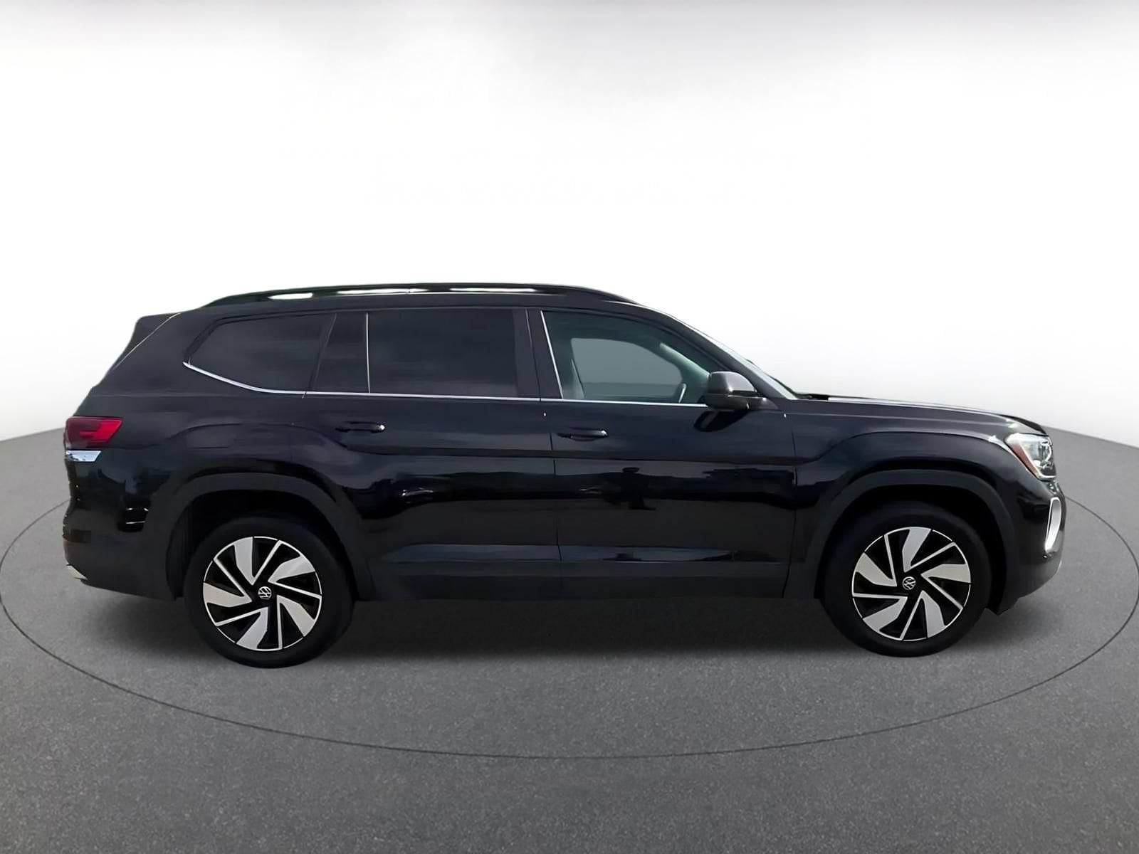 Thumbnail: 2025 Volkswagen Atlas - 16