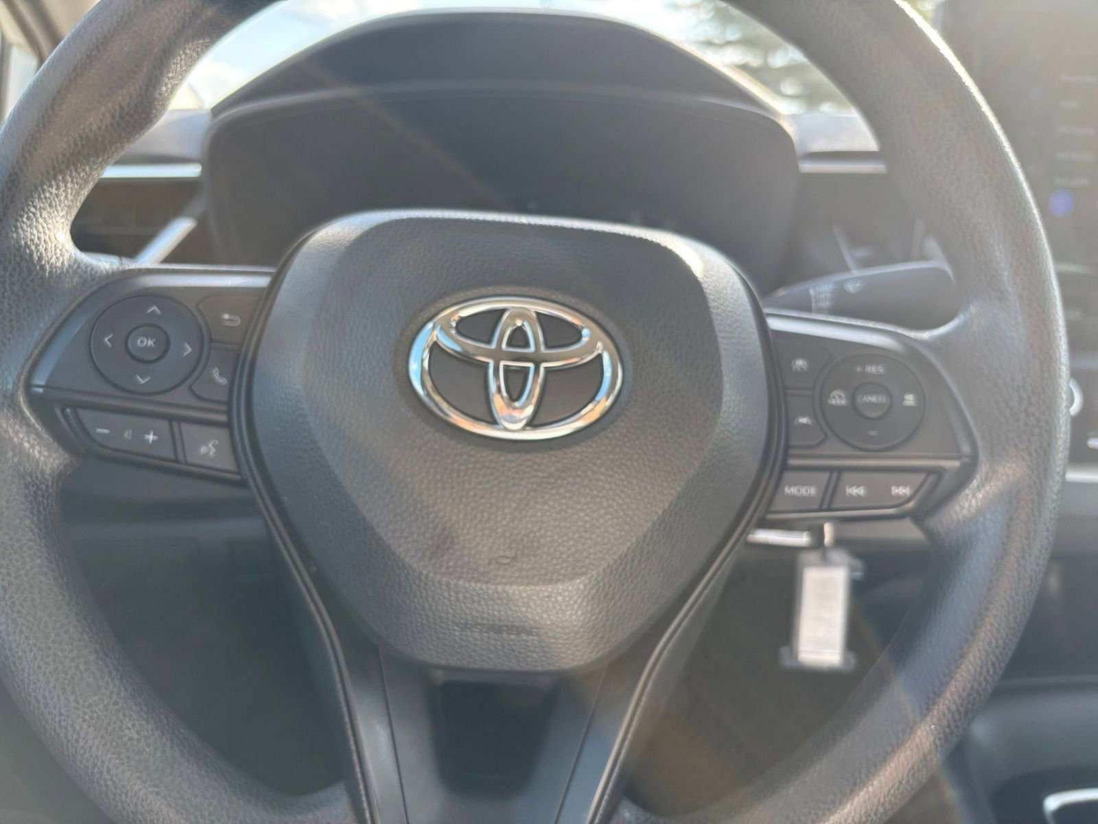 Thumbnail: 2023 Toyota Corolla - 26