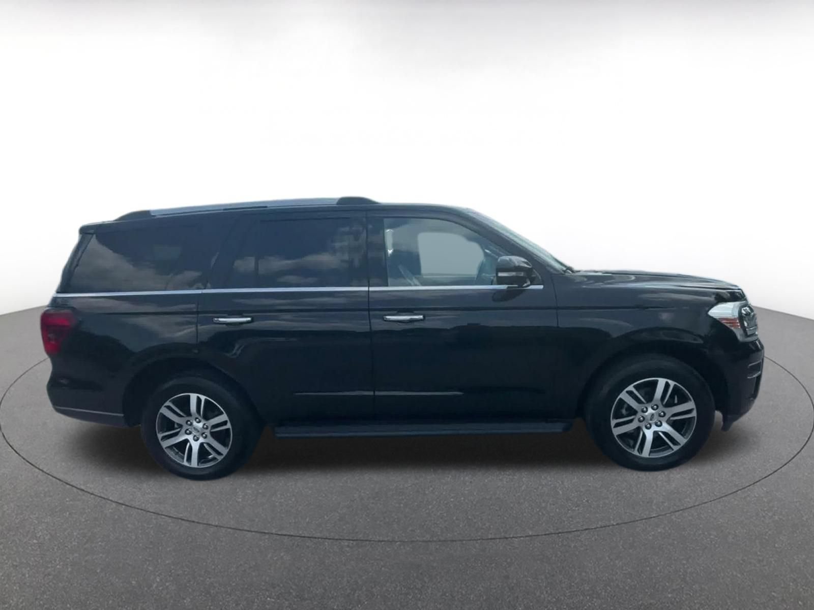 Thumbnail: 2024 Ford Expedition - 16