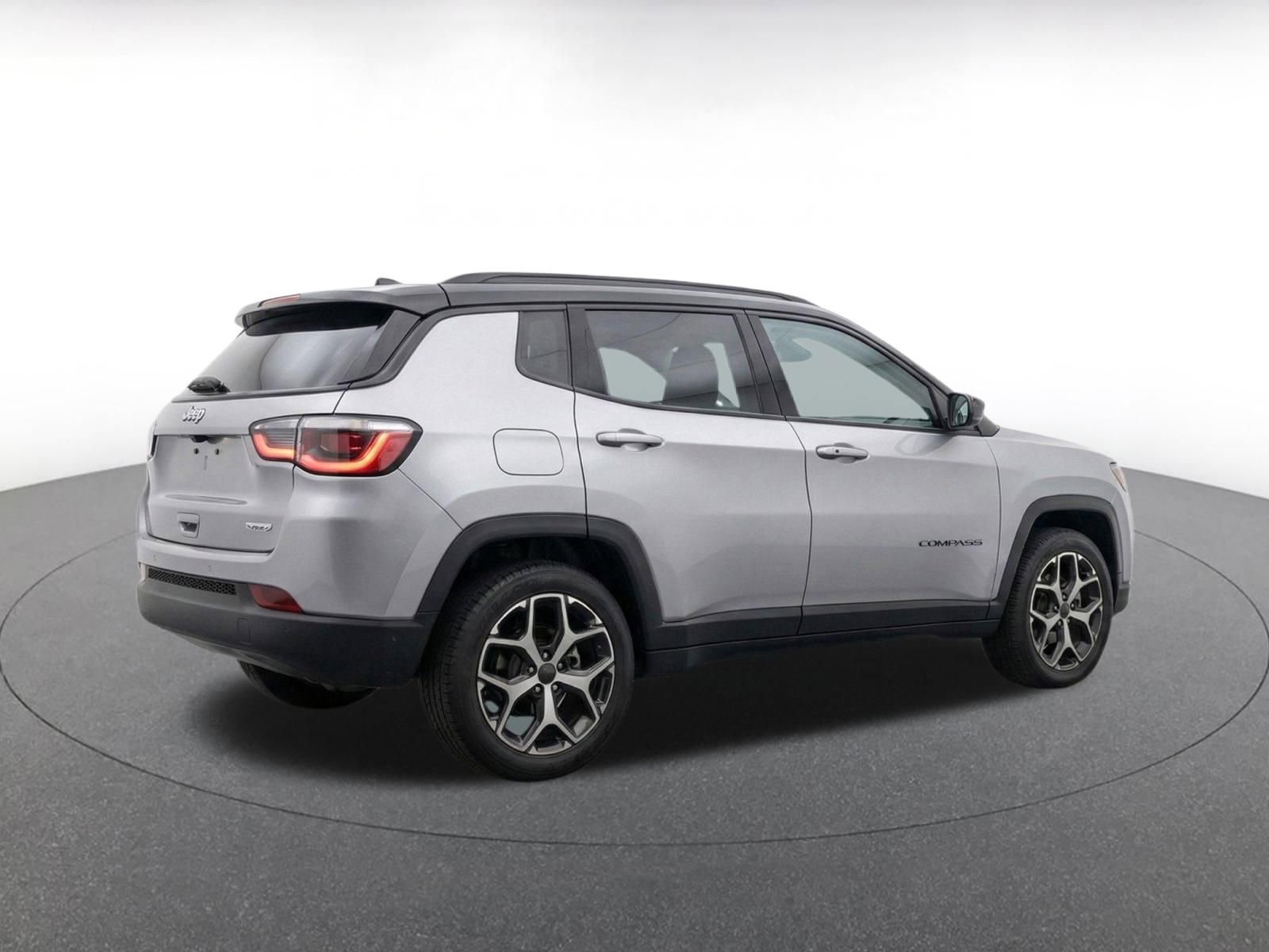 Thumbnail: 2025 Jeep Compass - 9