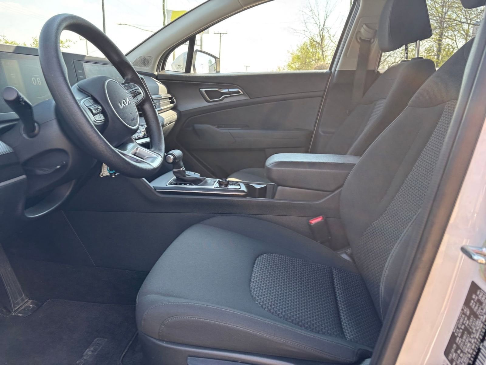 Thumbnail: 2025 Kia Sportage - 25