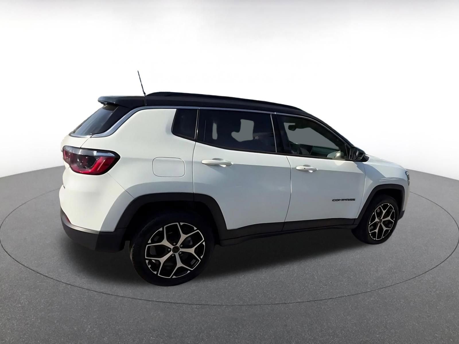 Thumbnail: 2025 Jeep Compass - 15