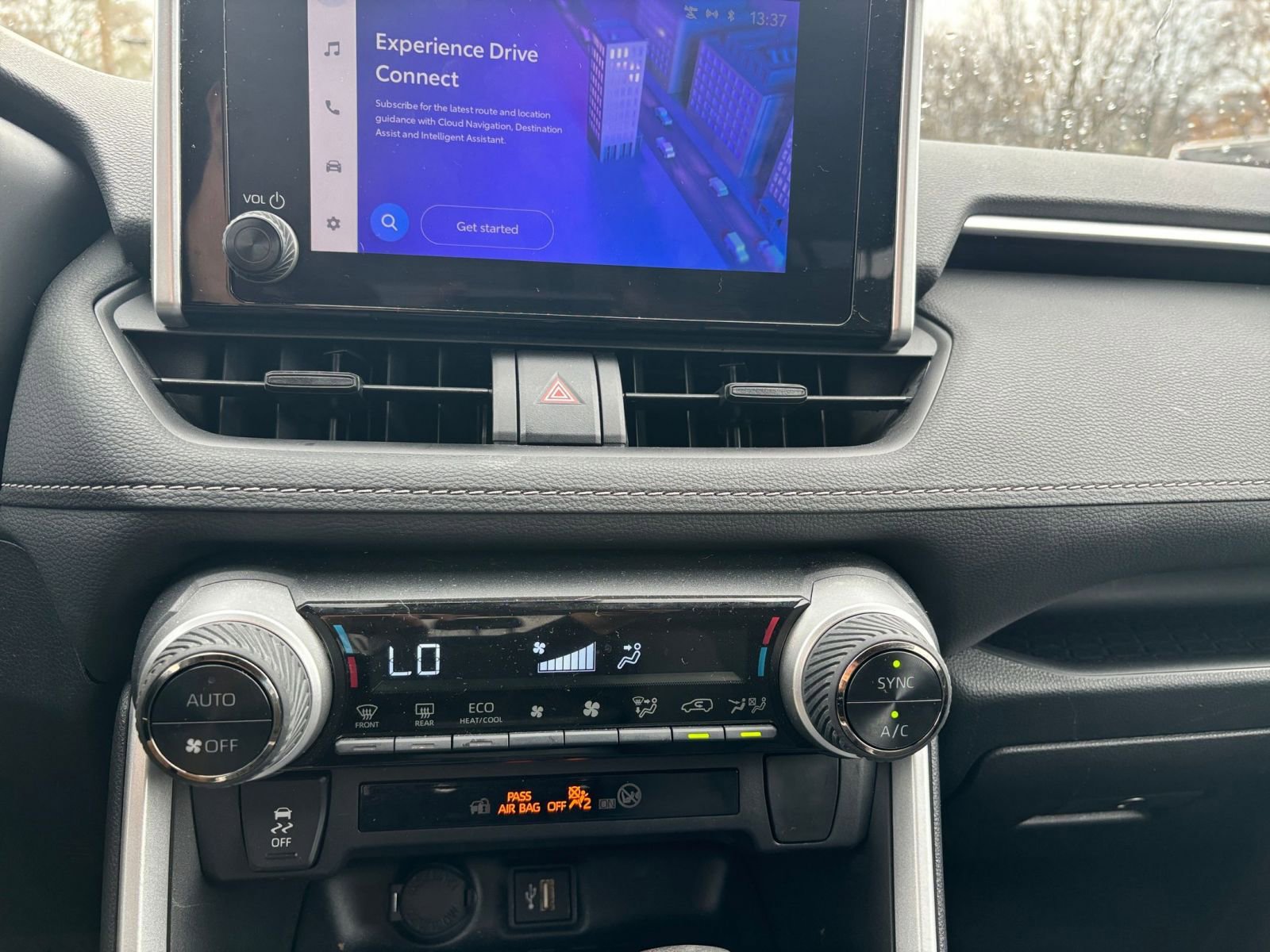 Thumbnail: 2025 Toyota RAV4 - 18