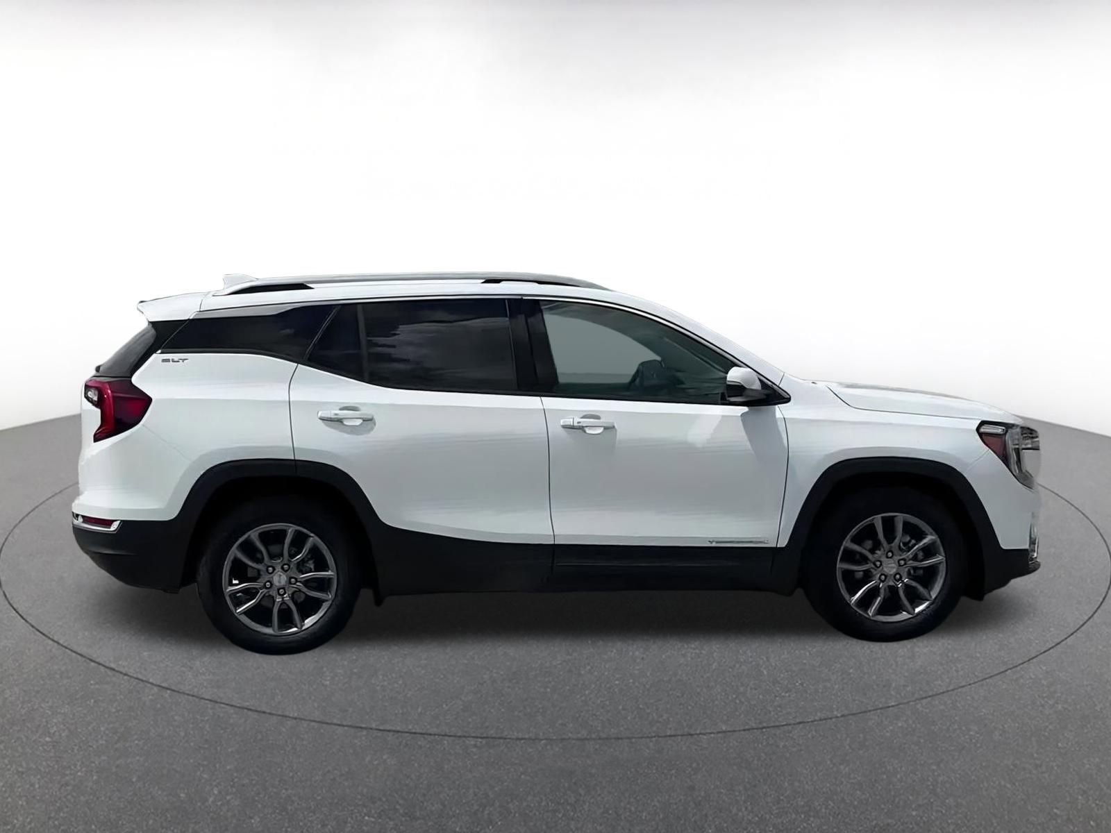 Thumbnail: 2023 GMC Terrain - 16