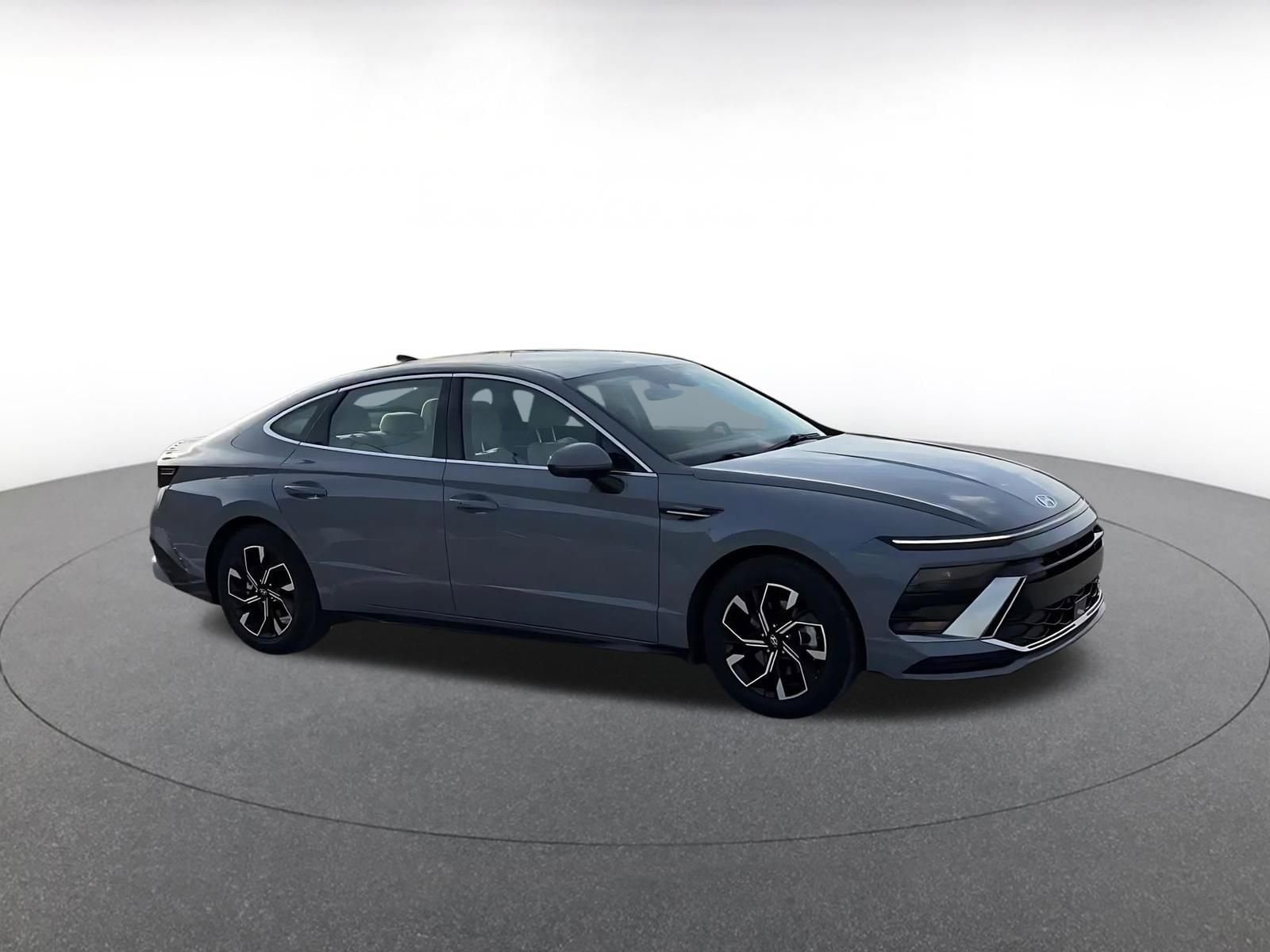 Thumbnail: 2025 Hyundai Sonata - 2
