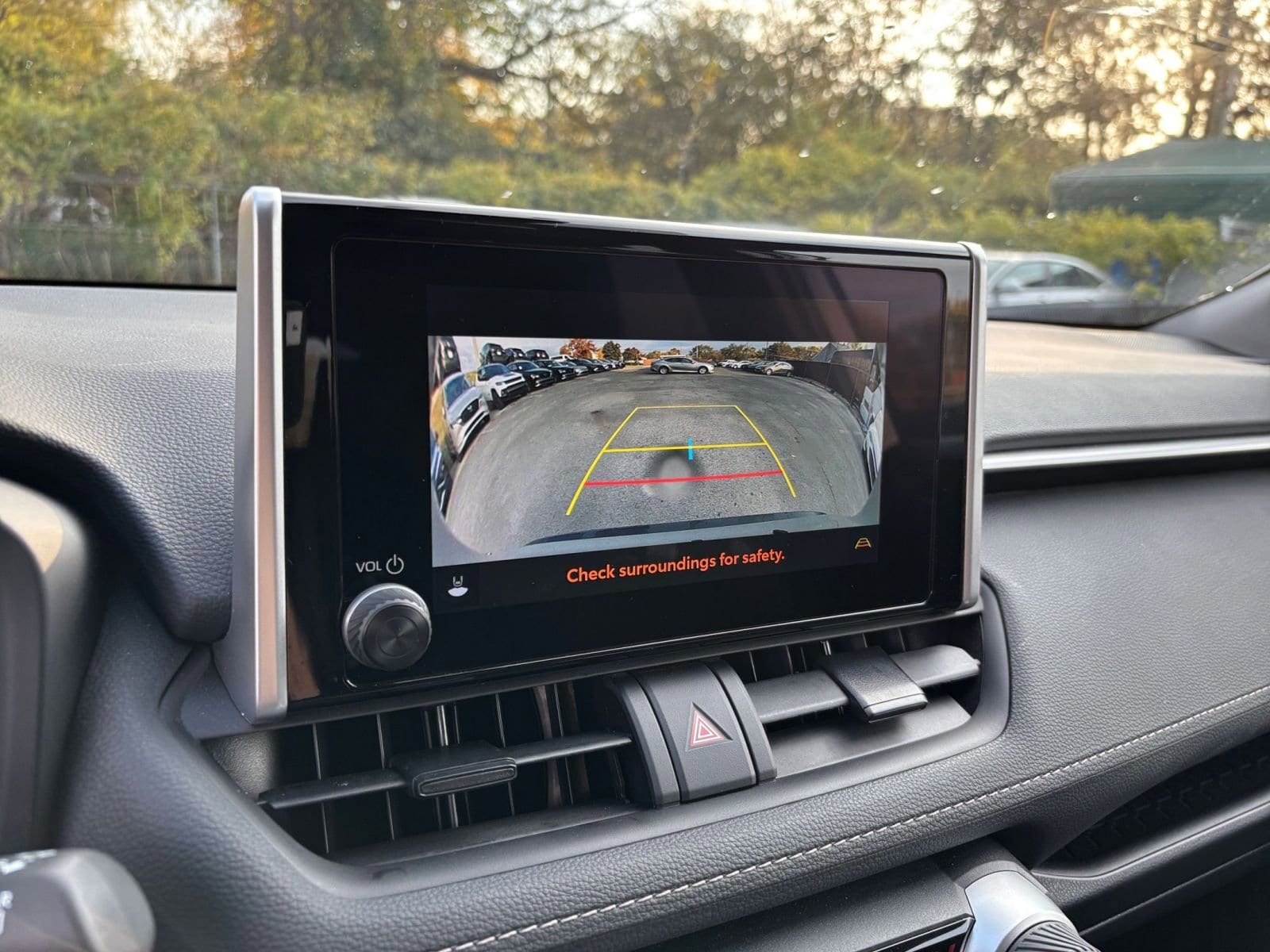 Thumbnail: 2025 Toyota RAV4 - 17