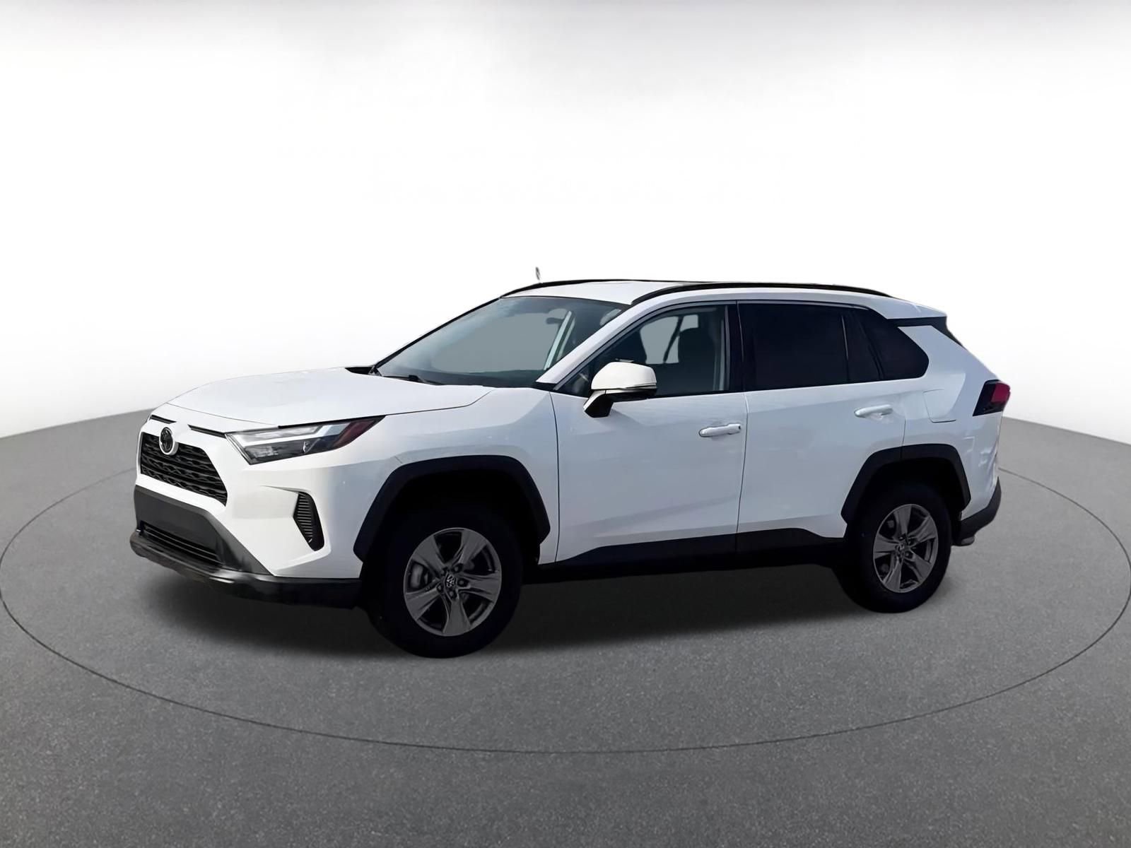 Thumbnail: 2025 Toyota RAV4 - 8