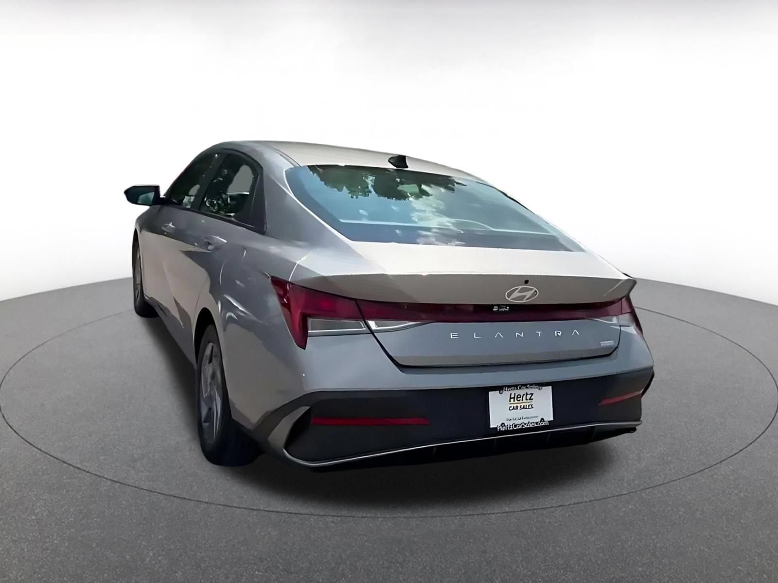 Thumbnail: 2026 Hyundai Elantra - 10