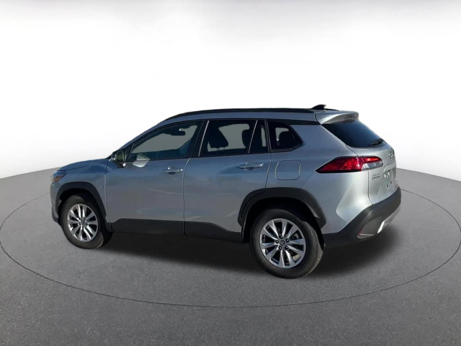 Thumbnail: 2025 Toyota Corolla Cross - 10