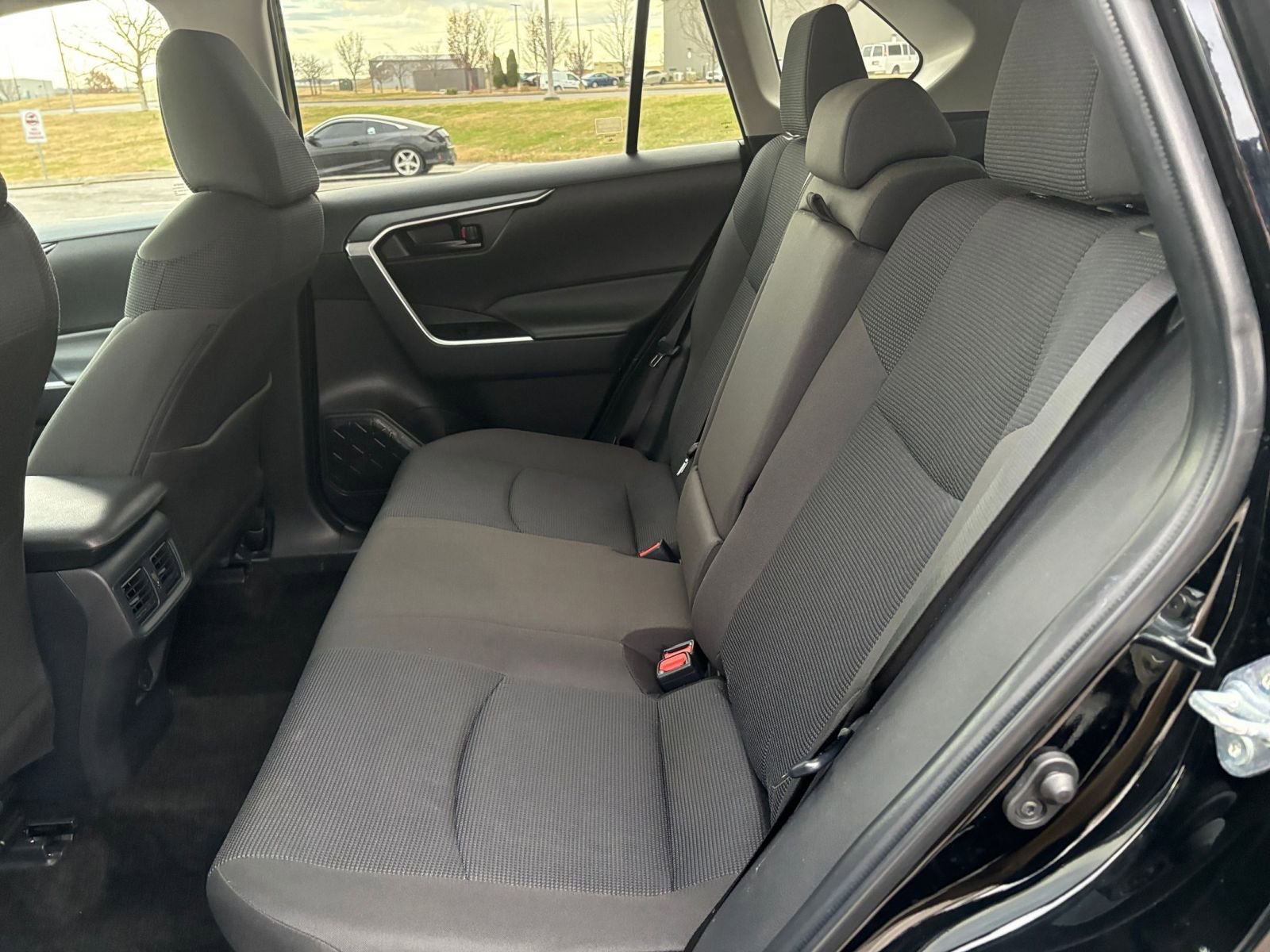 Thumbnail: 2025 Toyota RAV4 - 24