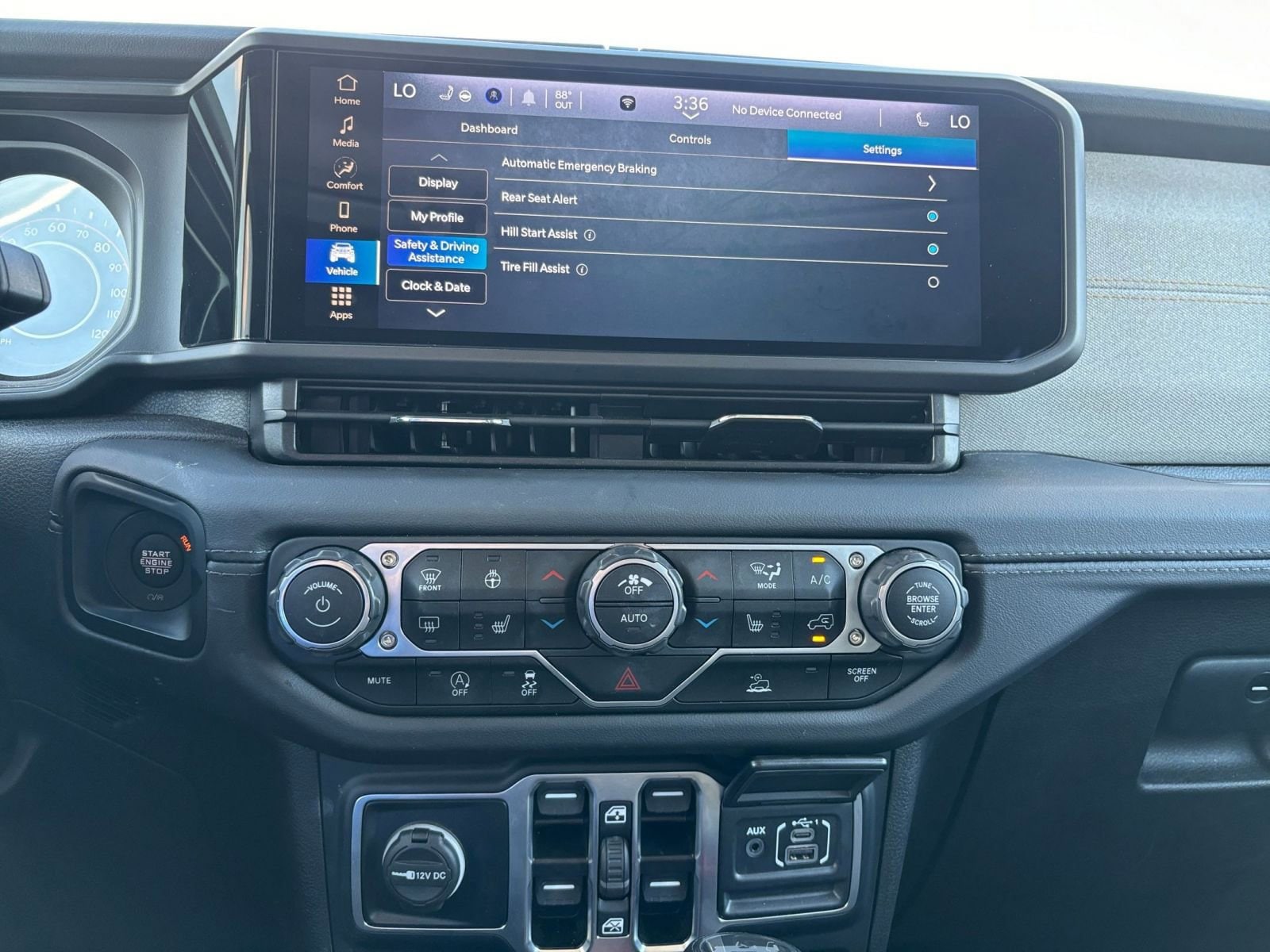 Thumbnail: 2025 Jeep Wrangler - 18