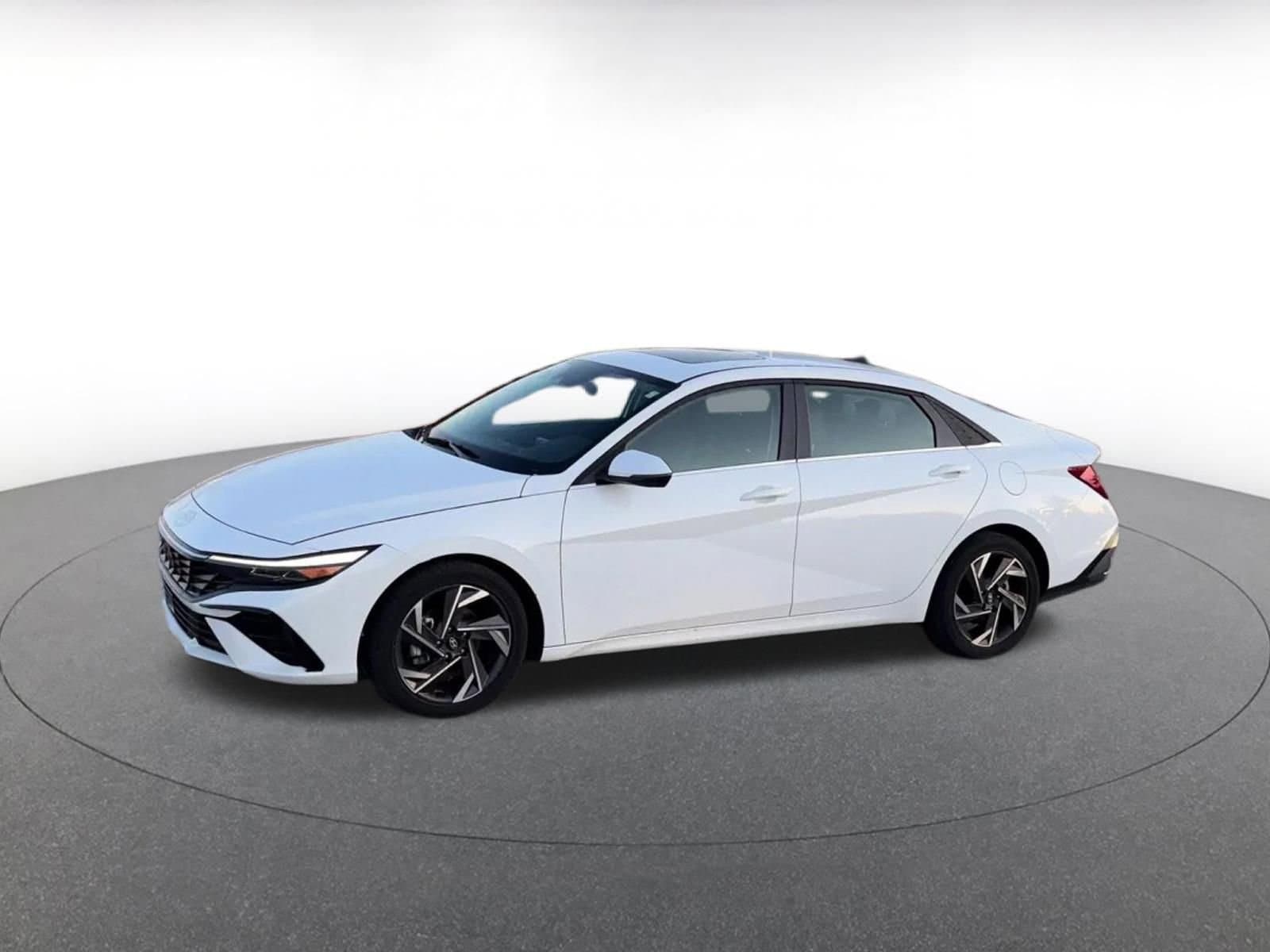 Thumbnail: 2025 Hyundai Elantra - 8