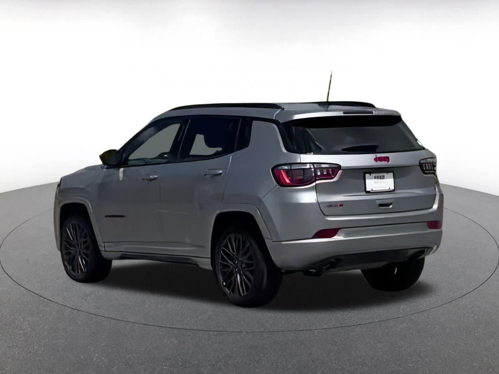 Thumbnail: 2023 Jeep Compass - 15