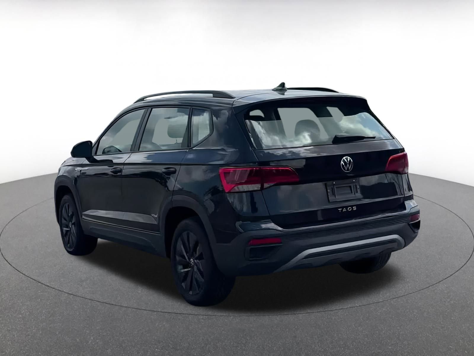 Thumbnail: 2024 Volkswagen Taos - 11