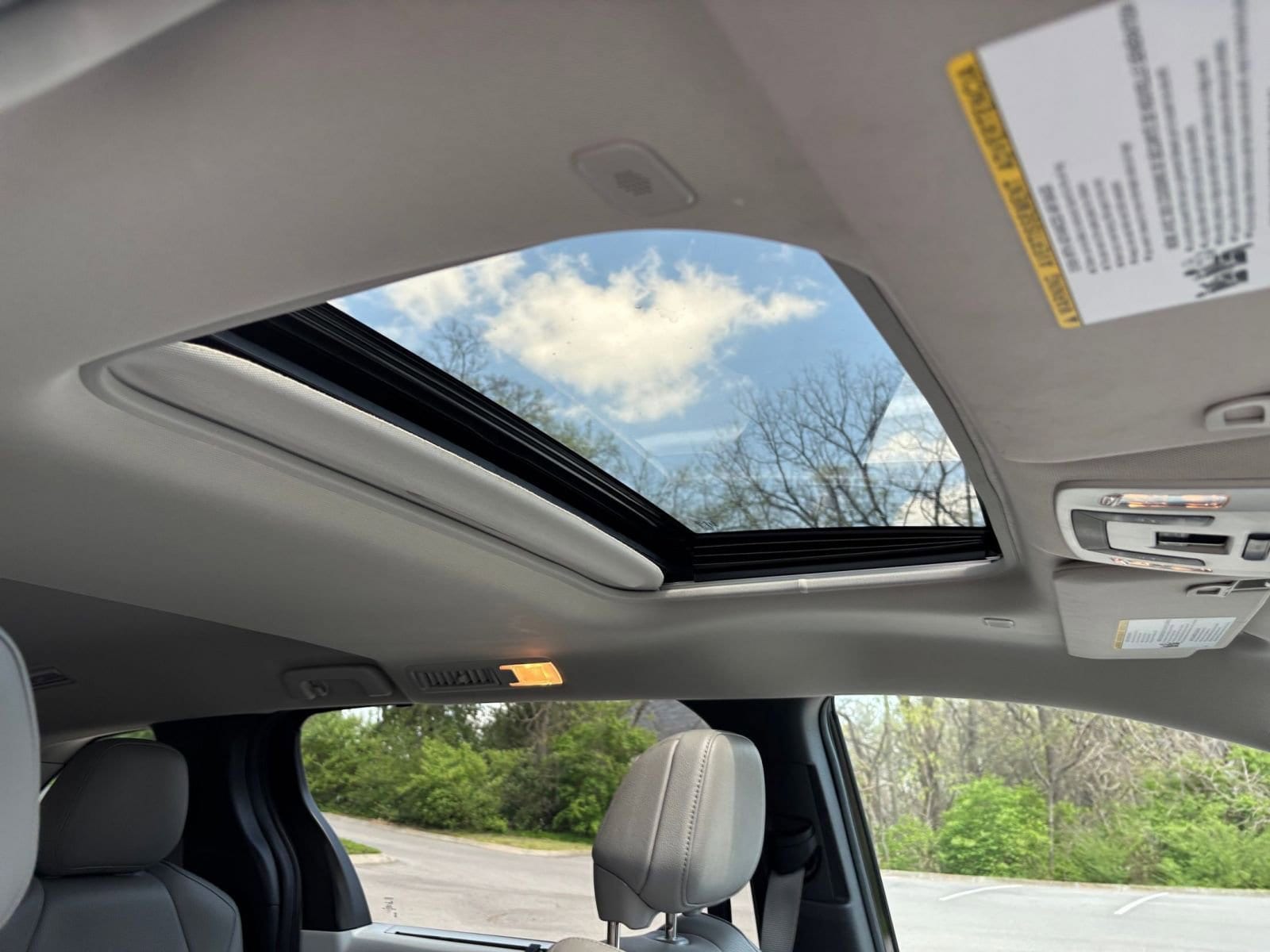 Thumbnail: 2025 Toyota Sienna - 31