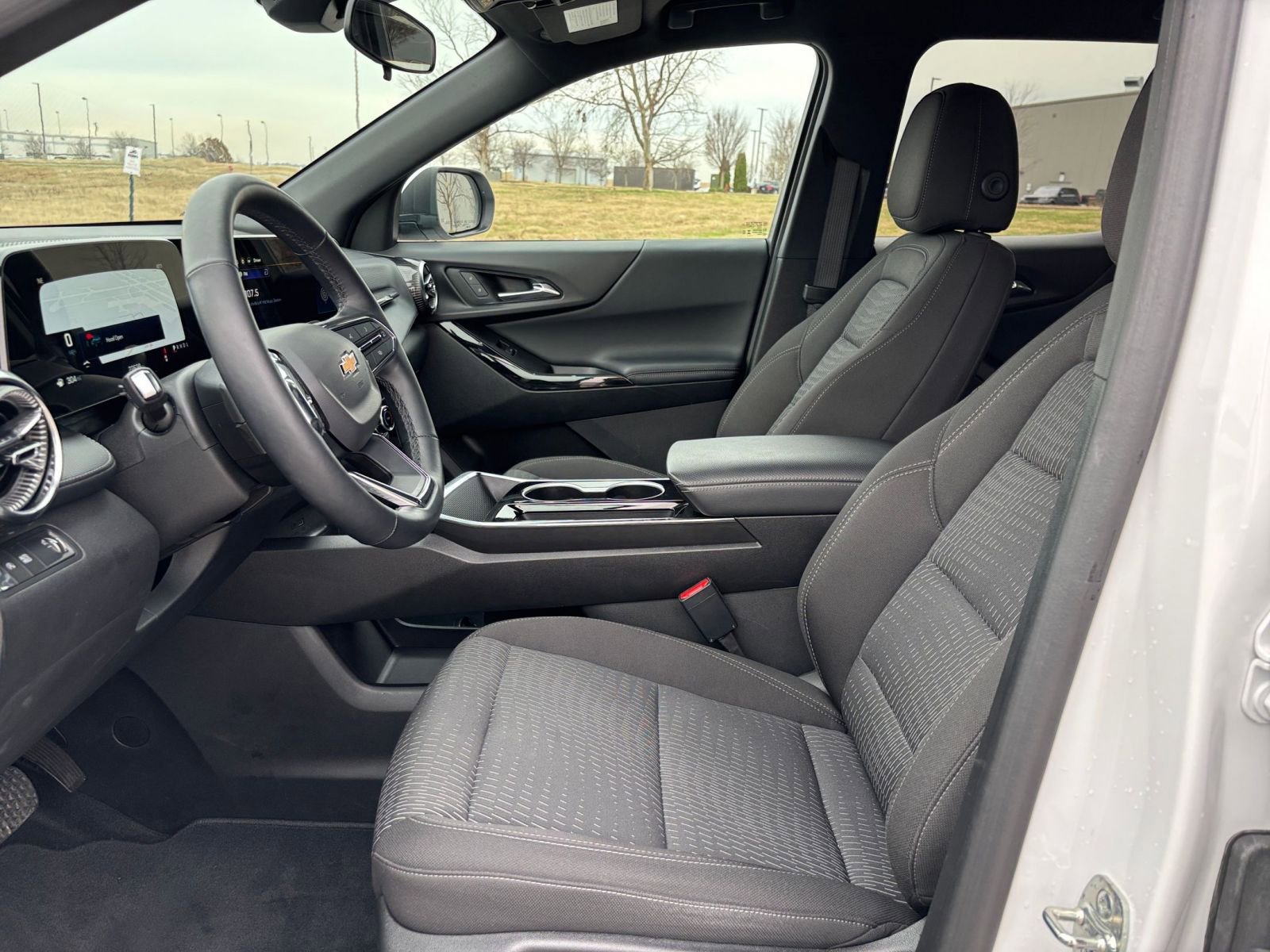 Thumbnail: 2025 Chevrolet Equinox - 25