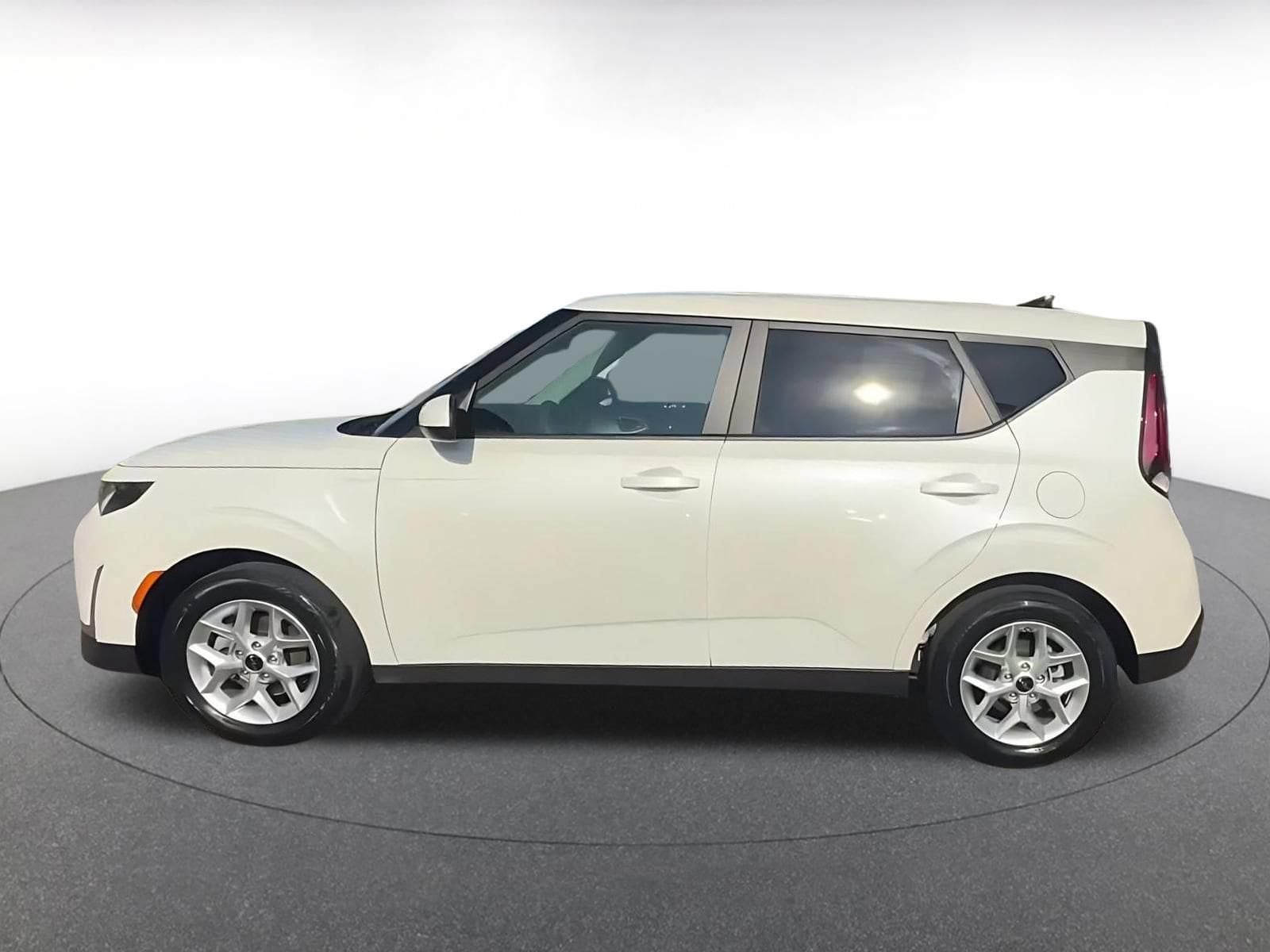 Thumbnail: 2025 Kia Soul - 9