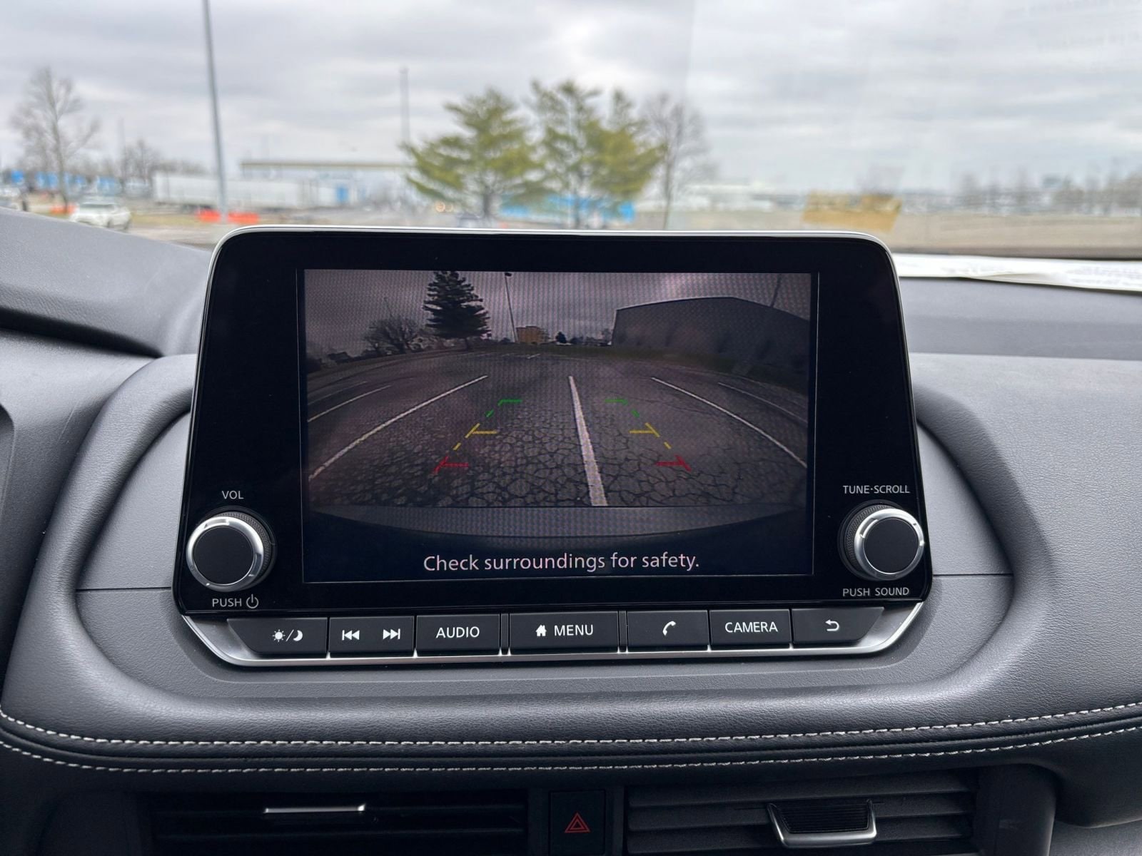 Thumbnail: 2025 Nissan Rogue - 25