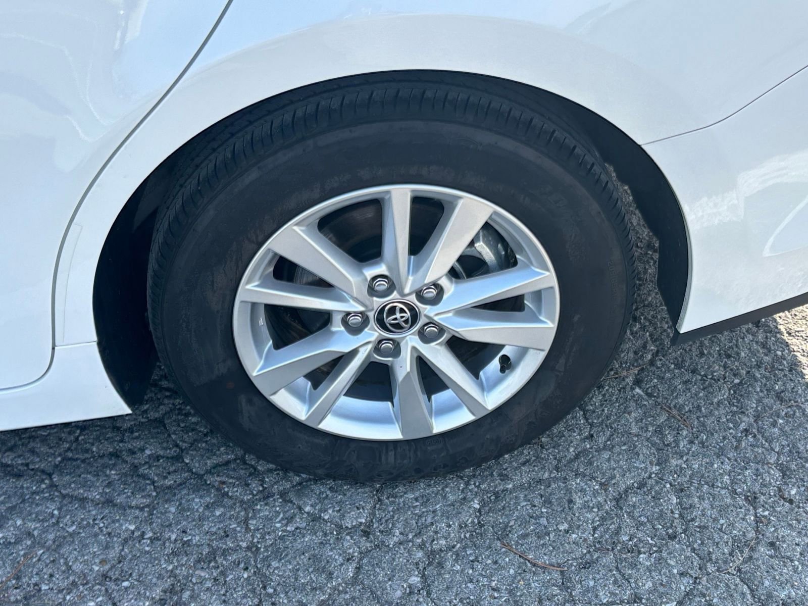 Thumbnail: 2025 Toyota Camry - 29