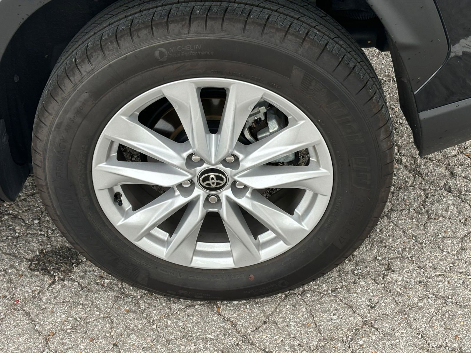 Thumbnail: 2025 Toyota Corolla Cross - 29