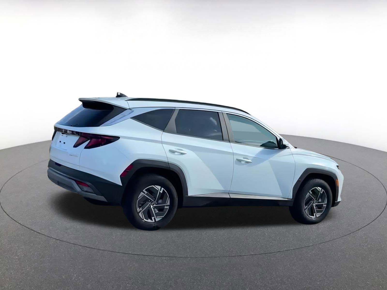 Thumbnail: 2025 Hyundai Tucson - 16