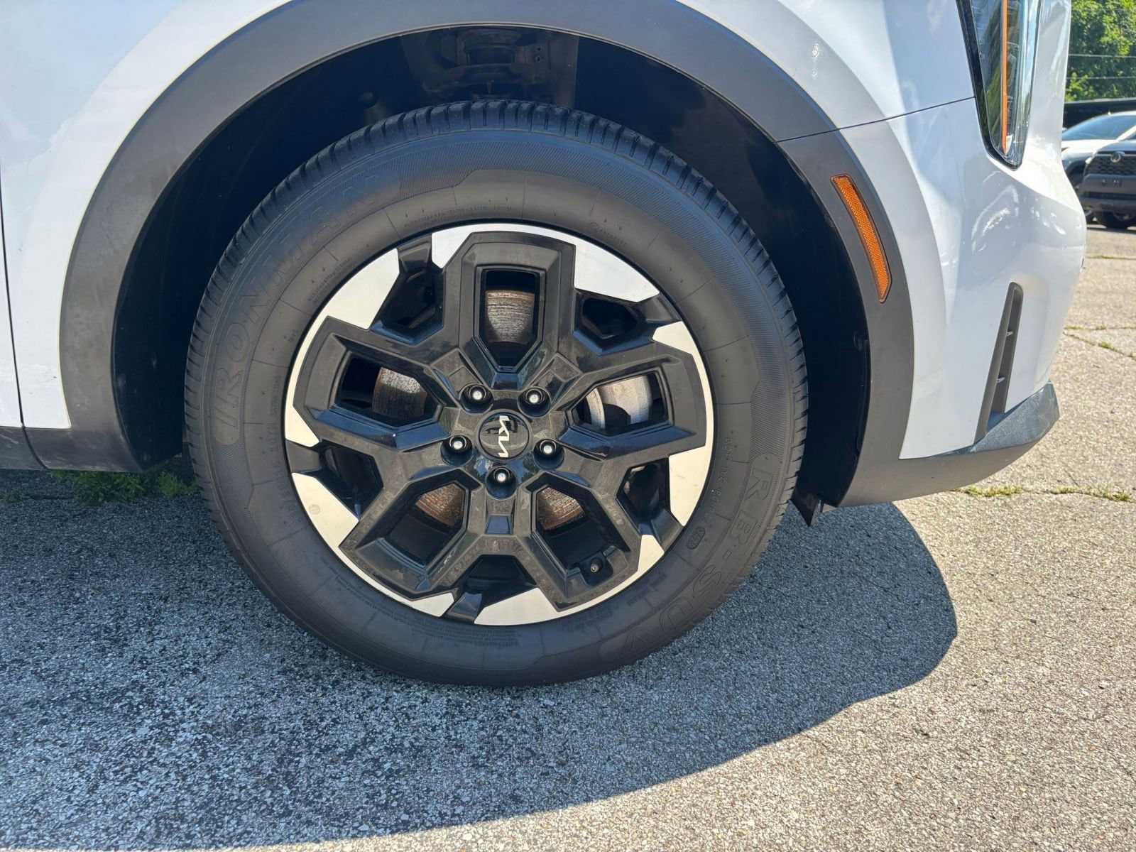 Thumbnail: 2024 Kia Sorento - 33