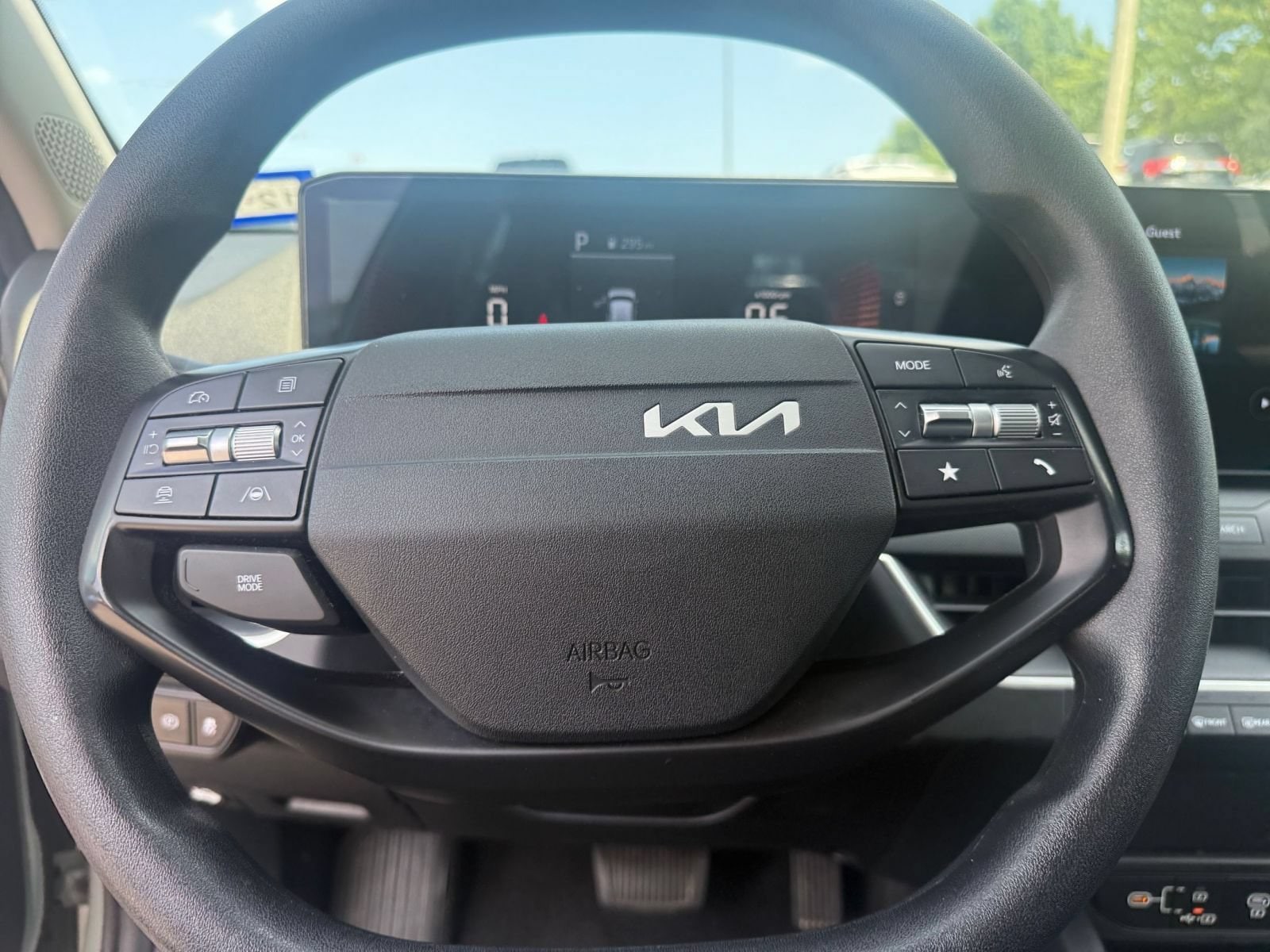 Thumbnail: 2025 Kia K4 - 28