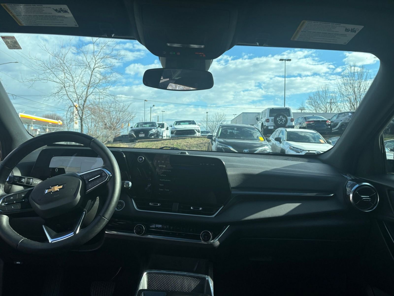 Thumbnail: 2025 Chevrolet Equinox - 32