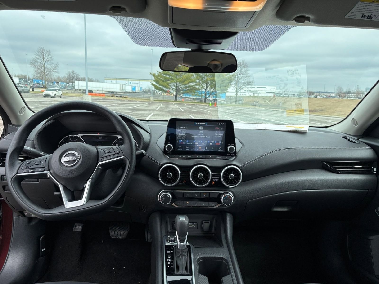 Thumbnail: 2025 Nissan Sentra - 31