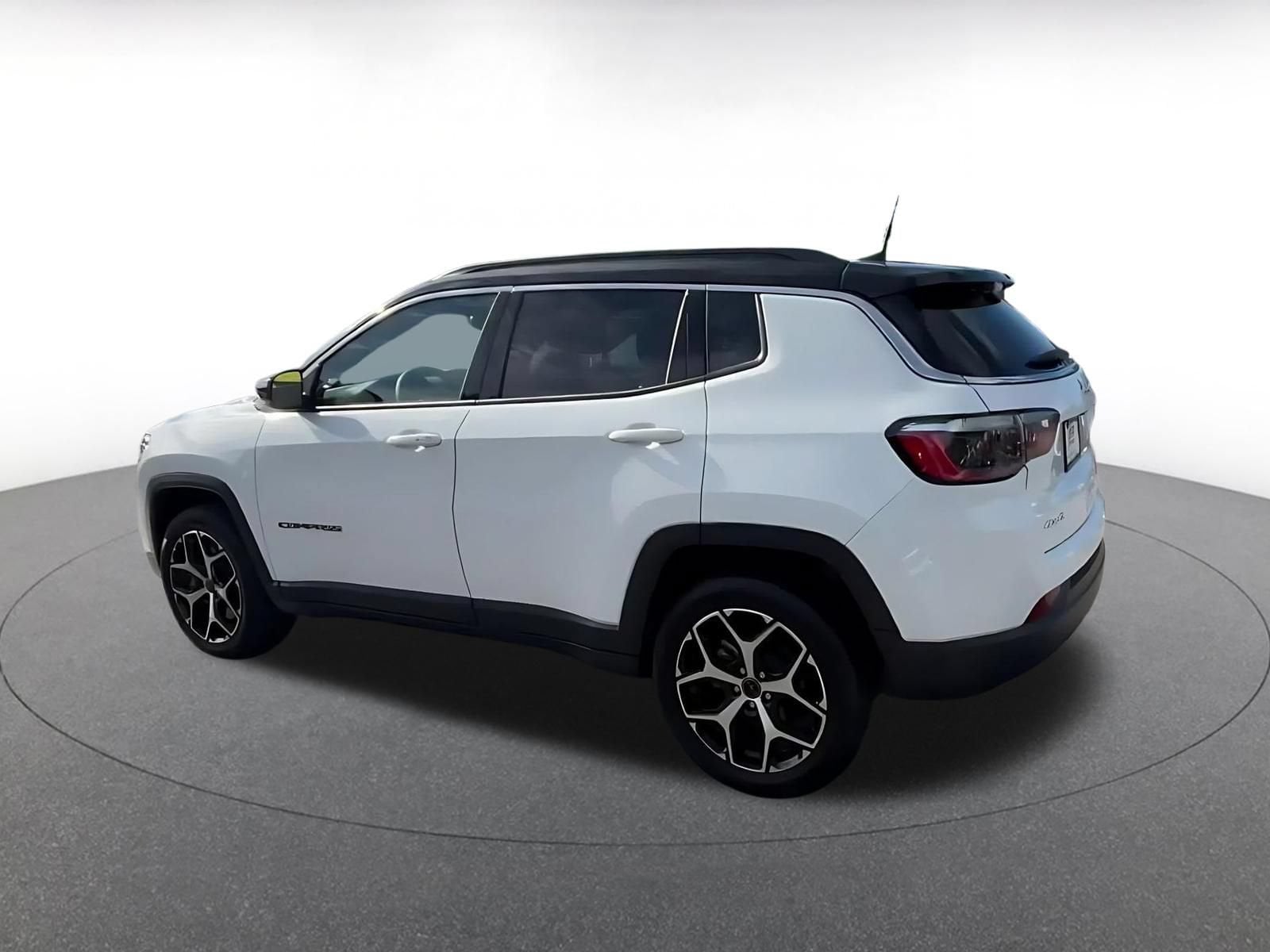 Thumbnail: 2025 Jeep Compass - 10