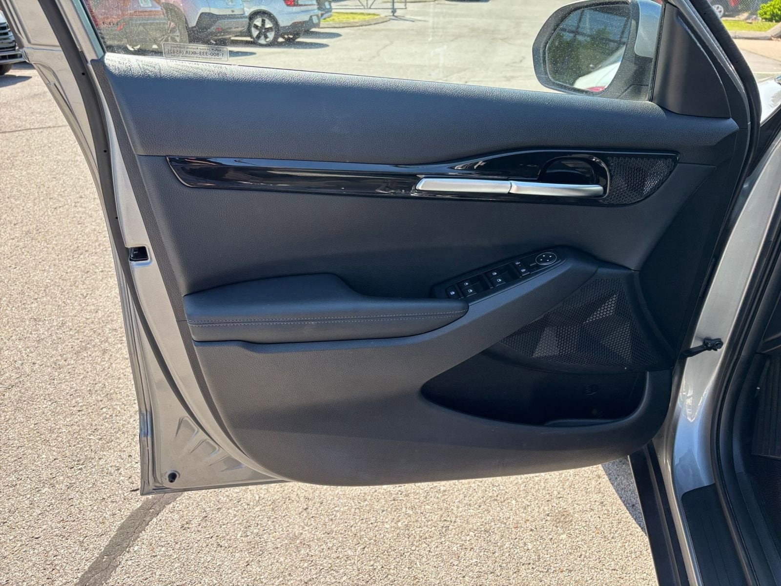 Thumbnail: 2025 Kia Seltos - 18