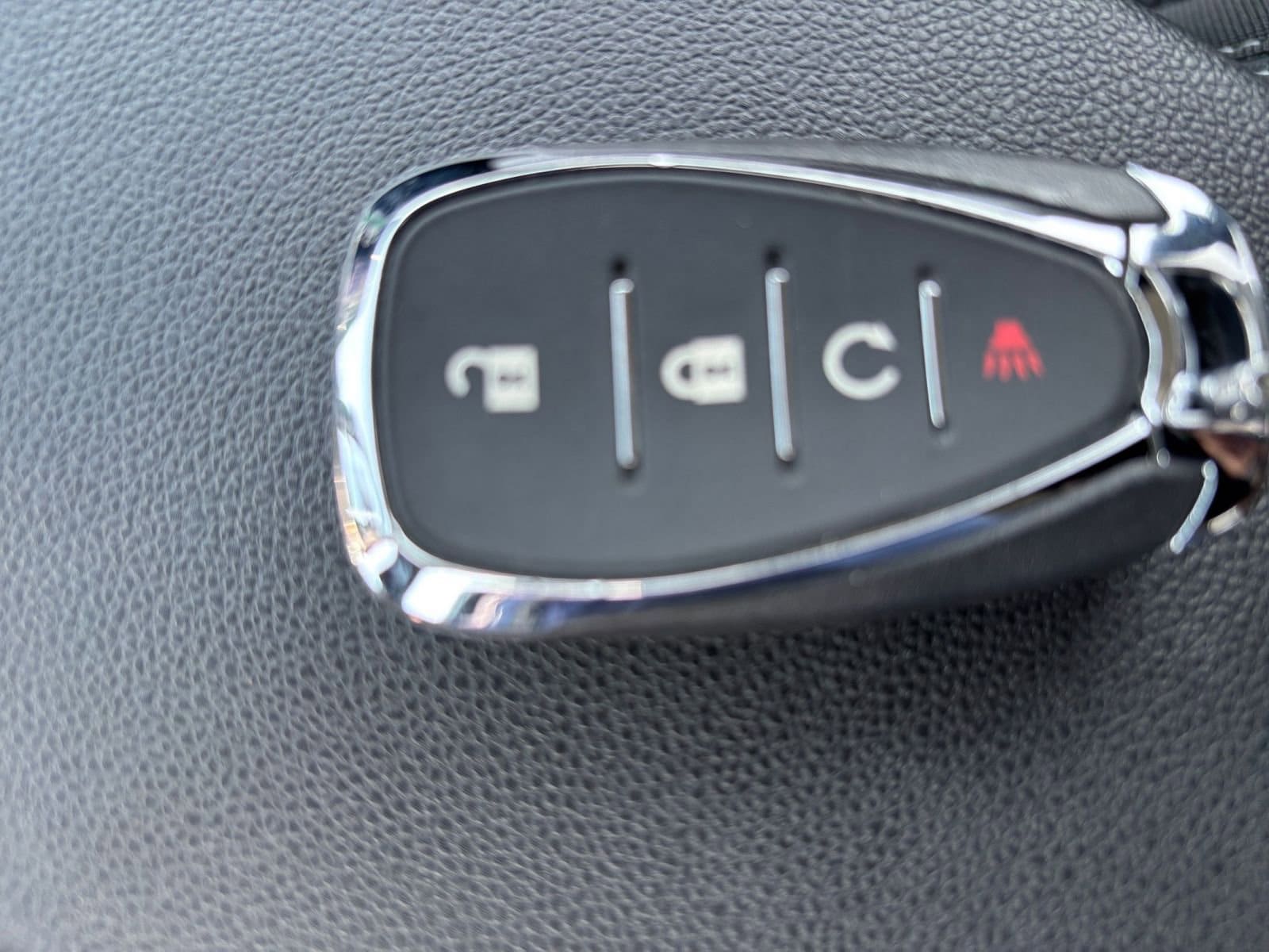 Thumbnail: 2025 Chevrolet Trax - 23