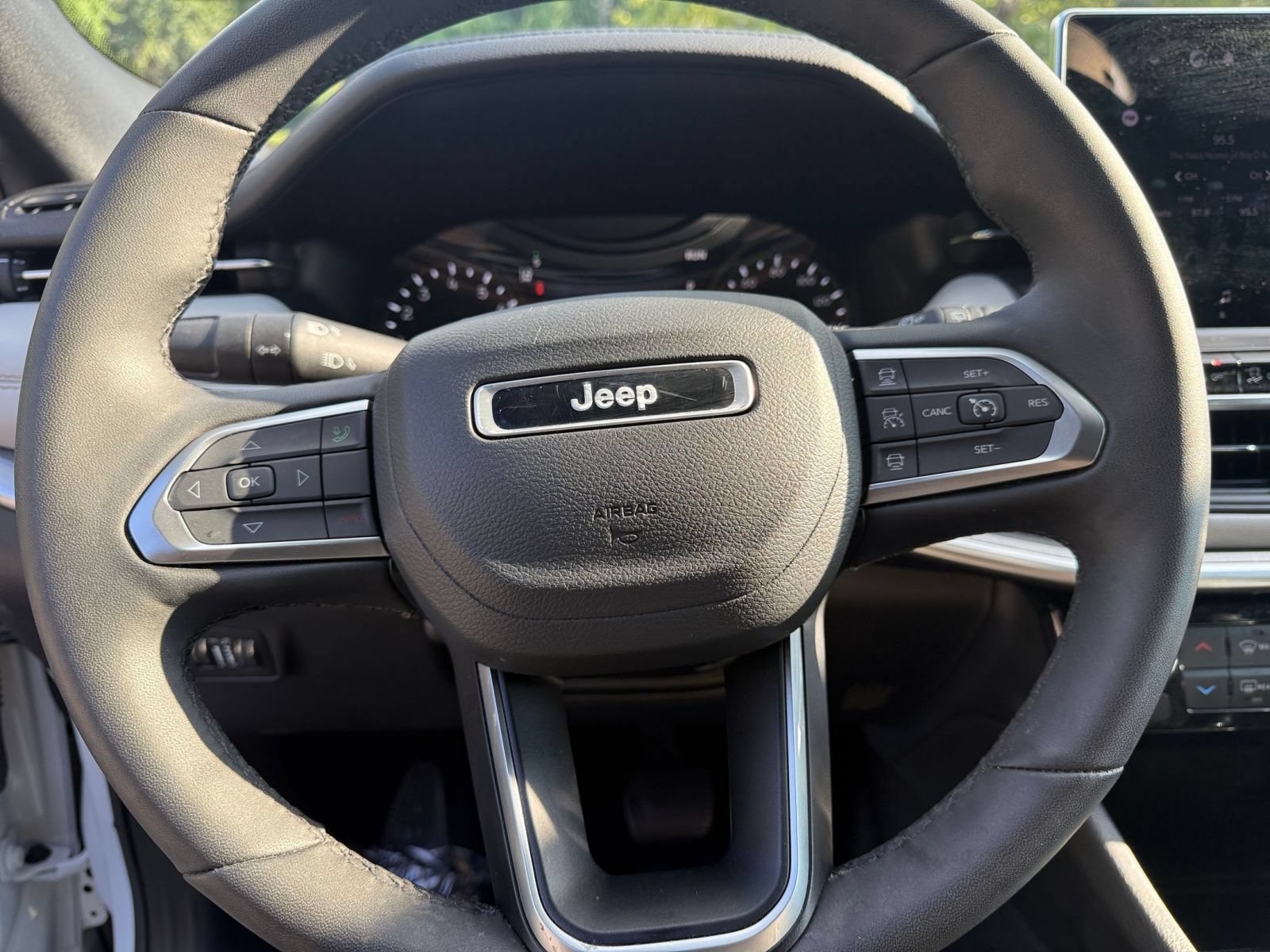 Thumbnail: 2025 Jeep Compass - 24