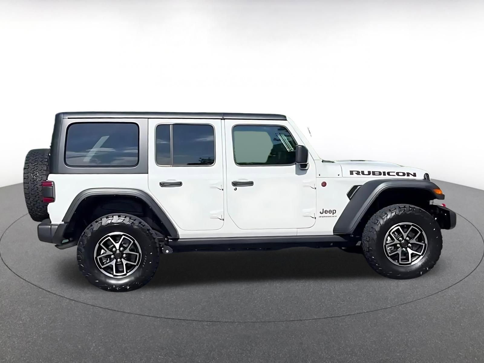 Thumbnail: 2025 Jeep Wrangler - 15