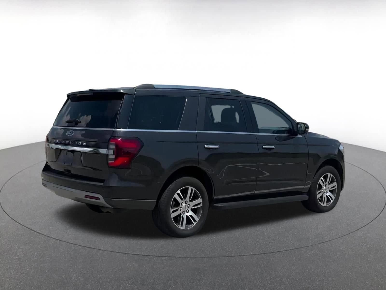 Thumbnail: 2024 Ford Expedition - 15