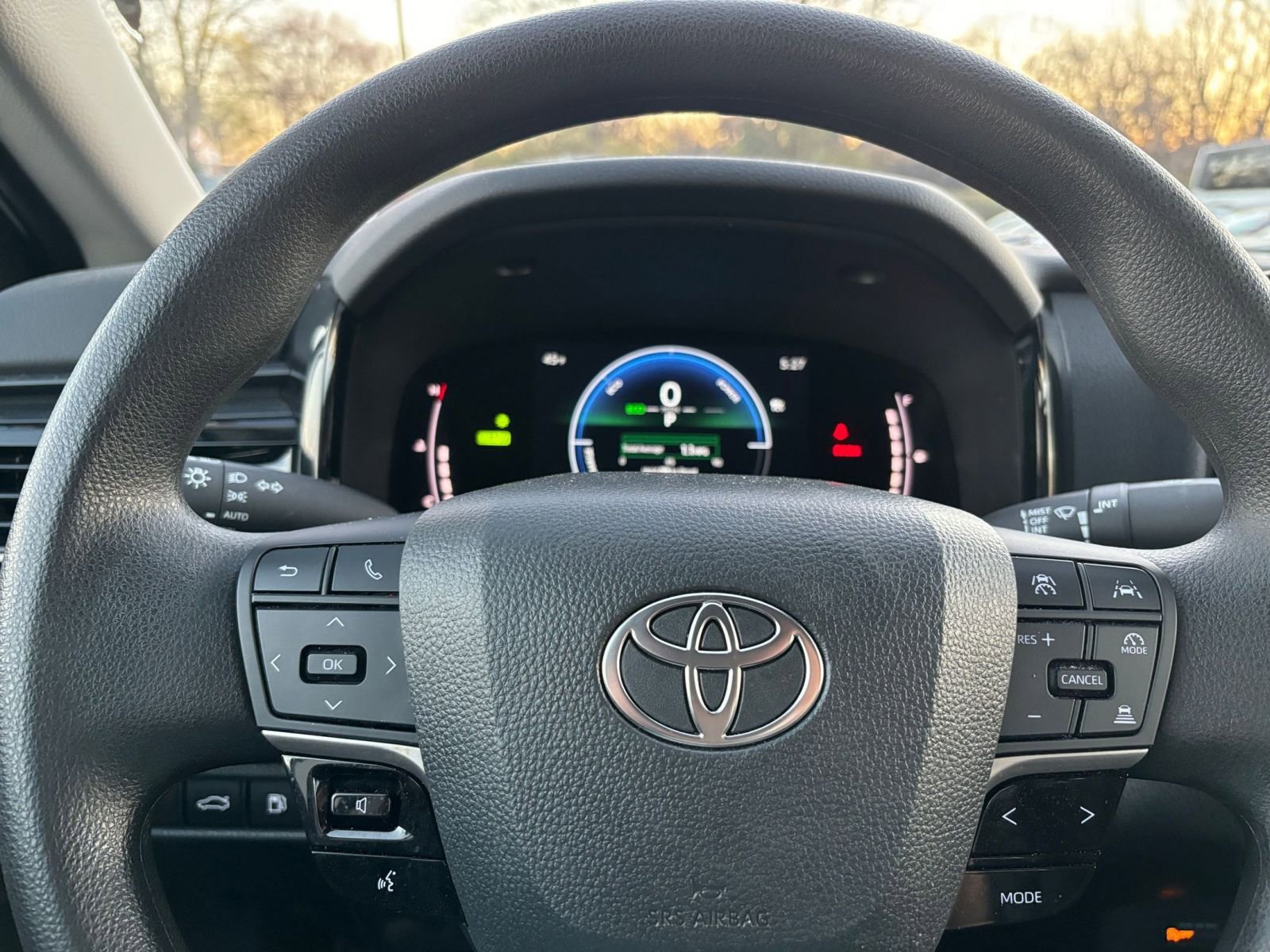 Thumbnail: 2025 Toyota Camry - 27