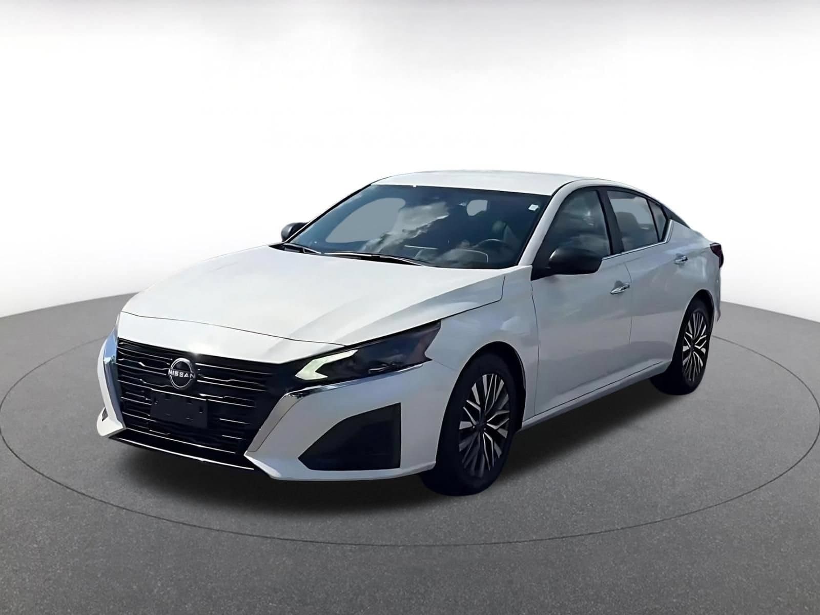 Thumbnail: 2025 Nissan Altima - 7