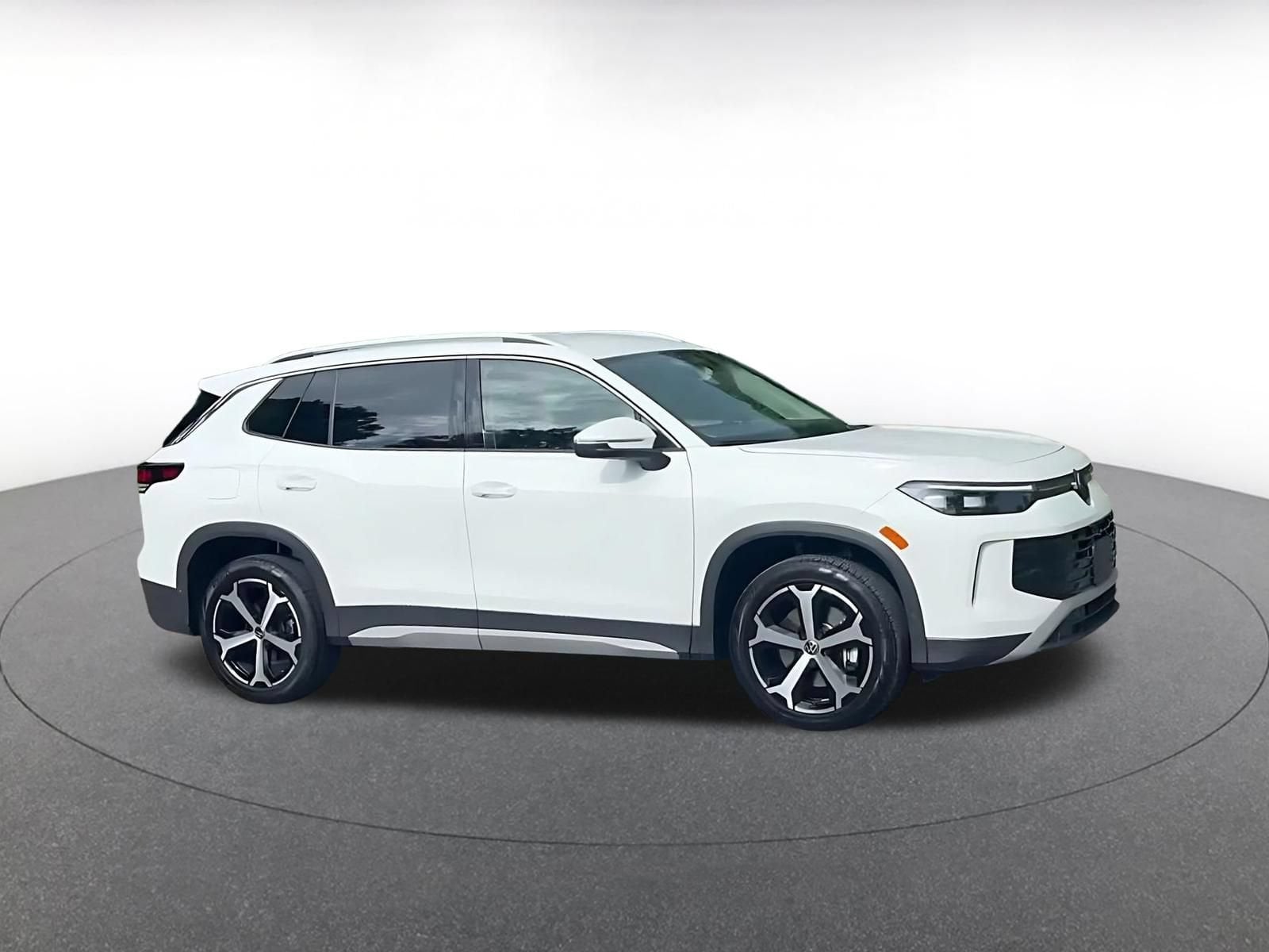 Thumbnail: 2026 Volkswagen Tiguan - 2
