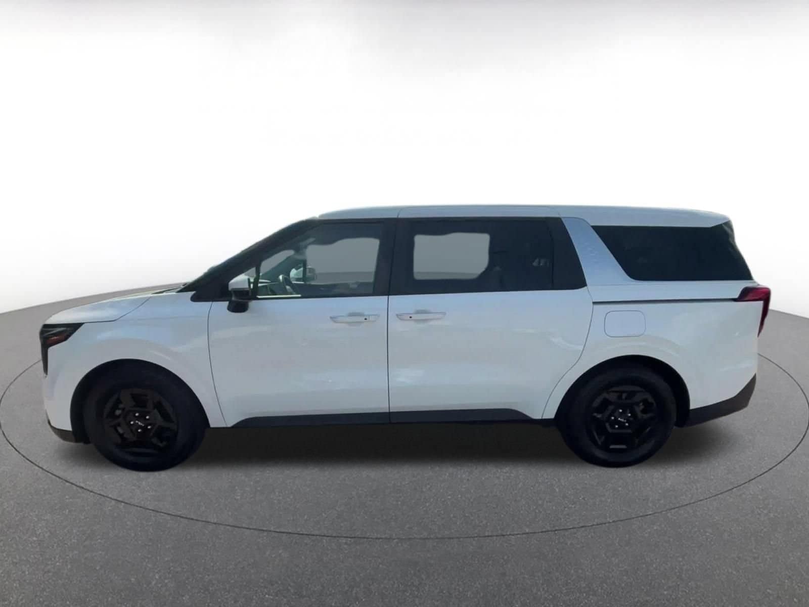 Thumbnail: 2026 Kia Carnival - 8