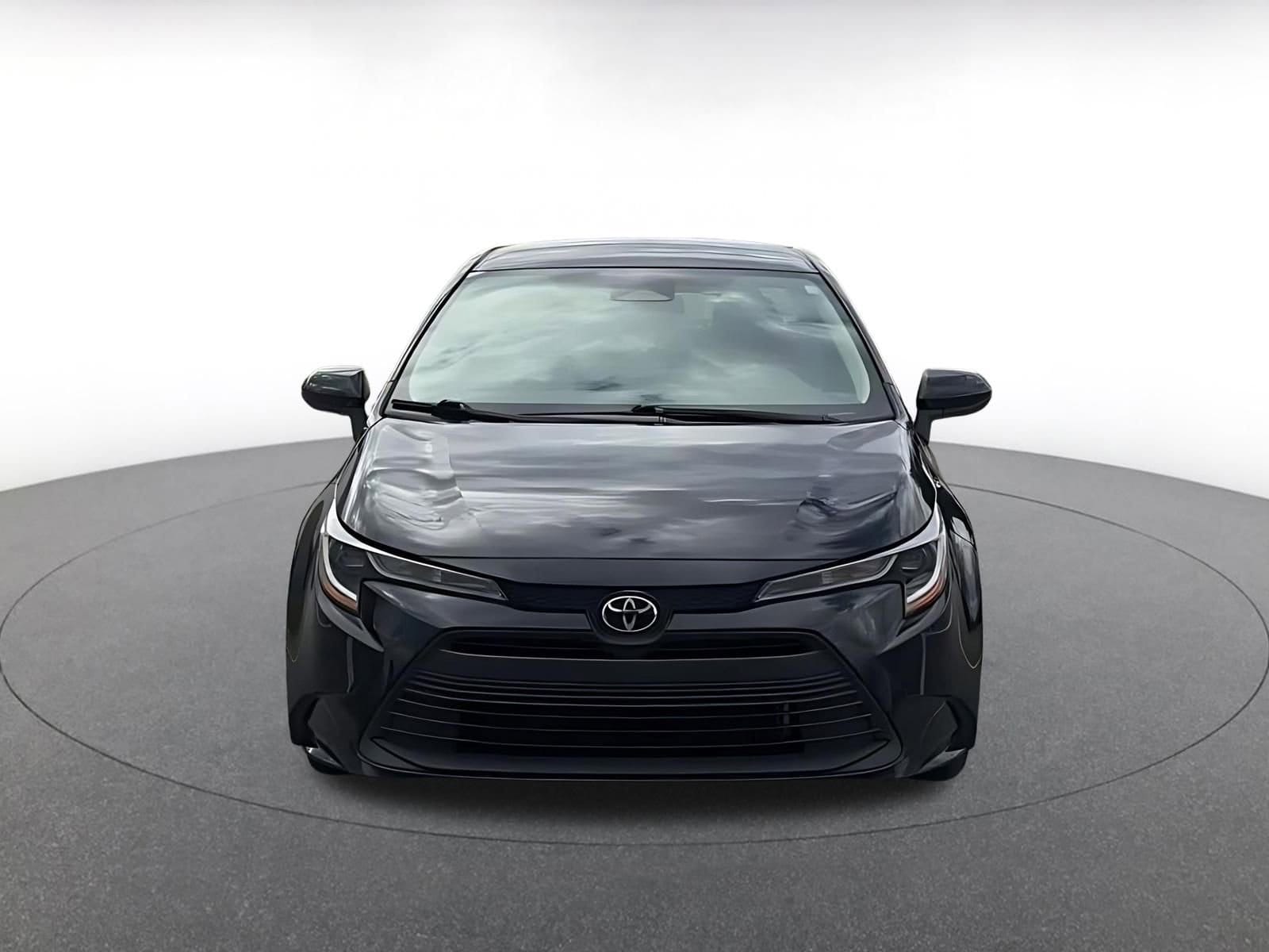 Thumbnail: 2025 Toyota Corolla - 4