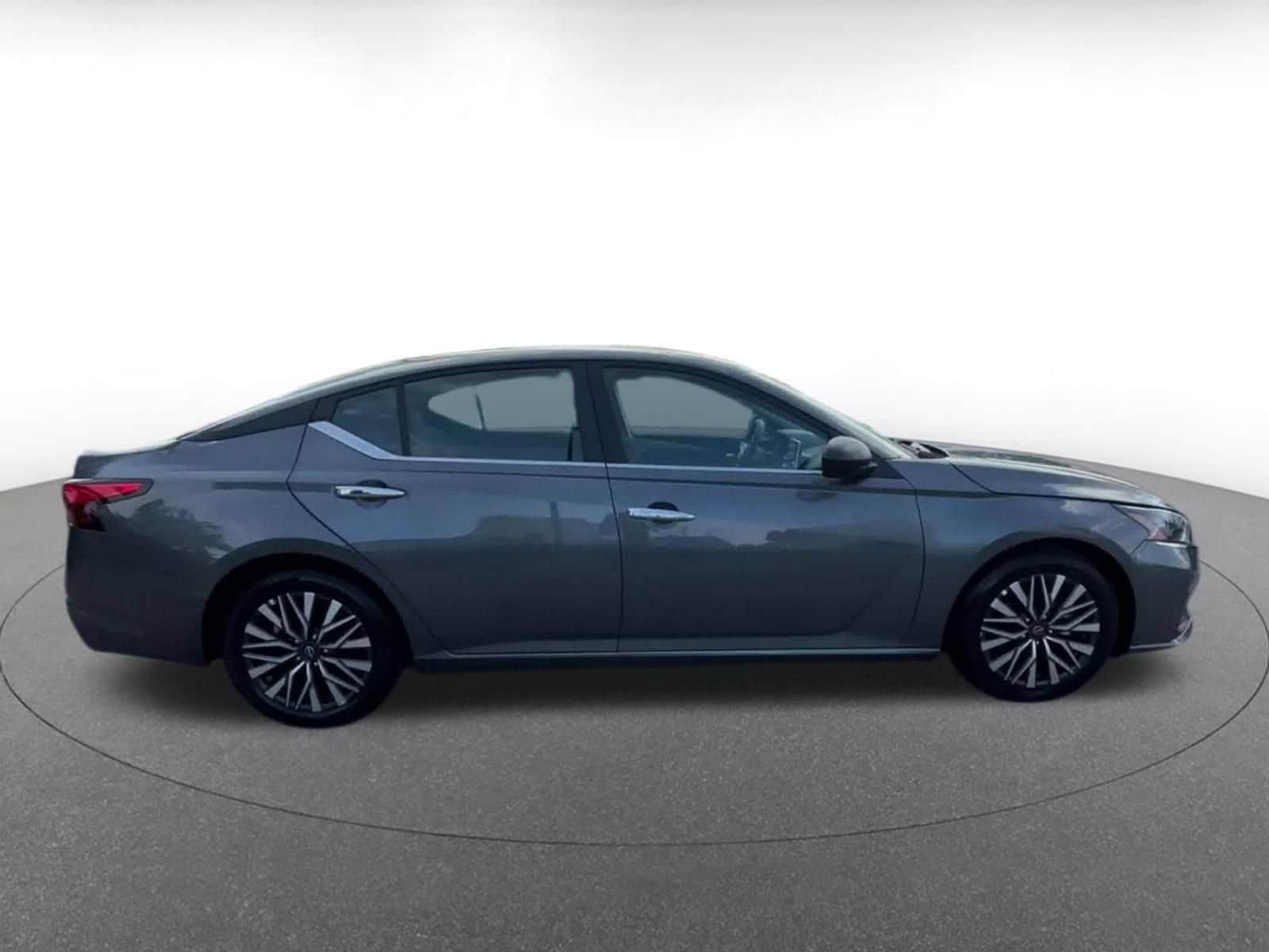 Thumbnail: 2025 Nissan Altima - 15