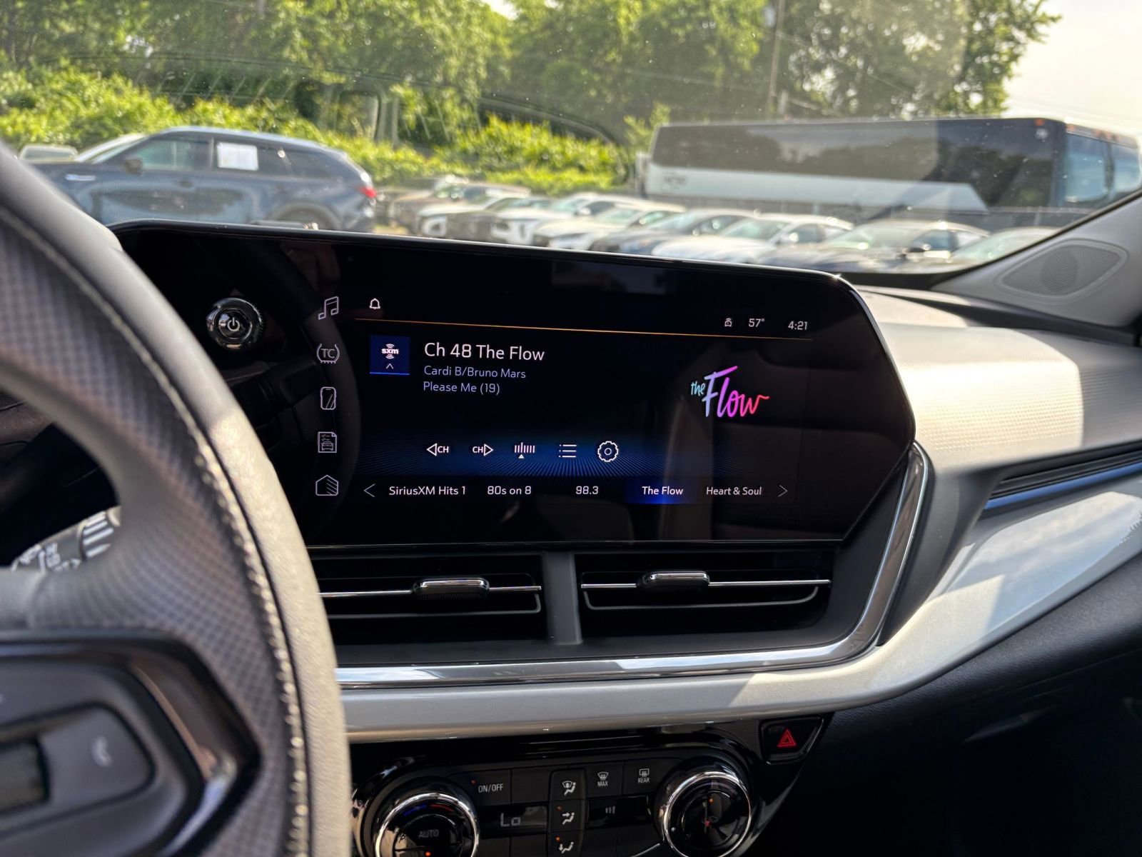 Thumbnail: 2025 Chevrolet Trax - 20