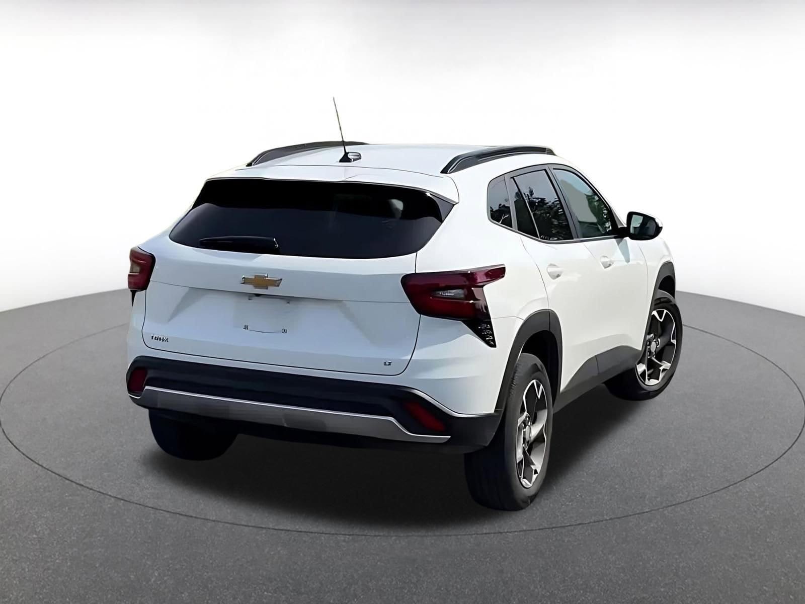 Thumbnail: 2025 Chevrolet Trax - 14
