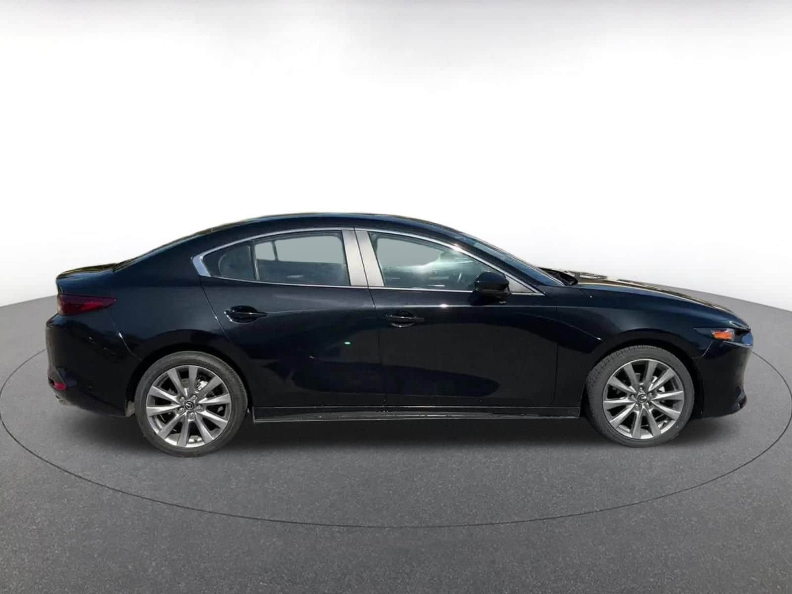 Thumbnail: 2025 Mazda Mazda3 - 17