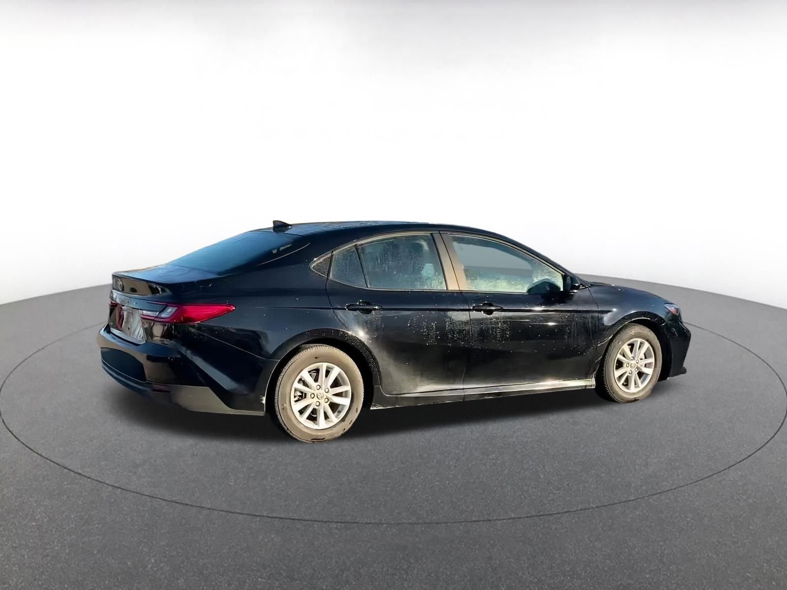 Thumbnail: 2025 Toyota Camry - 15