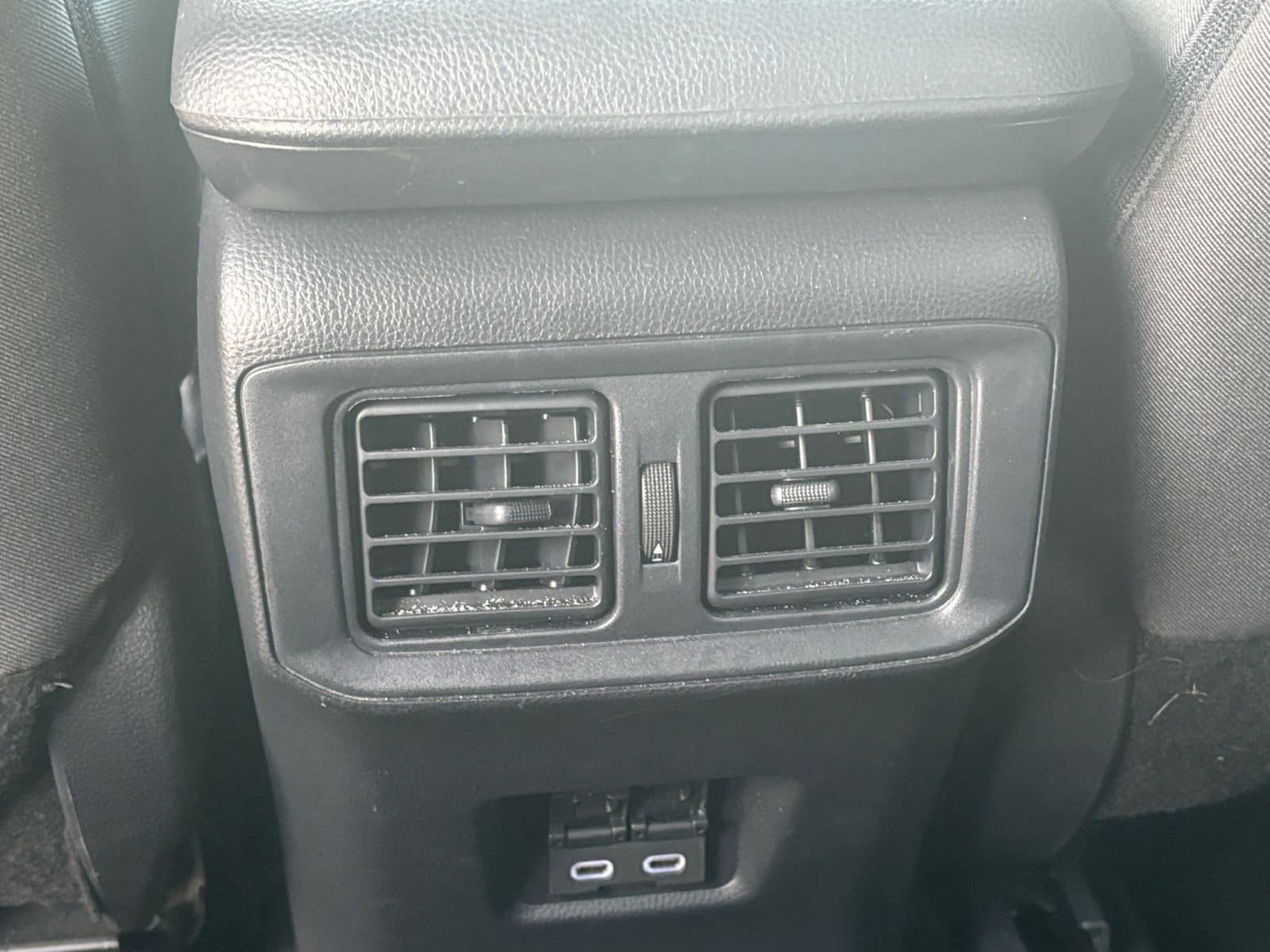 Thumbnail: 2025 Toyota RAV4 - 24